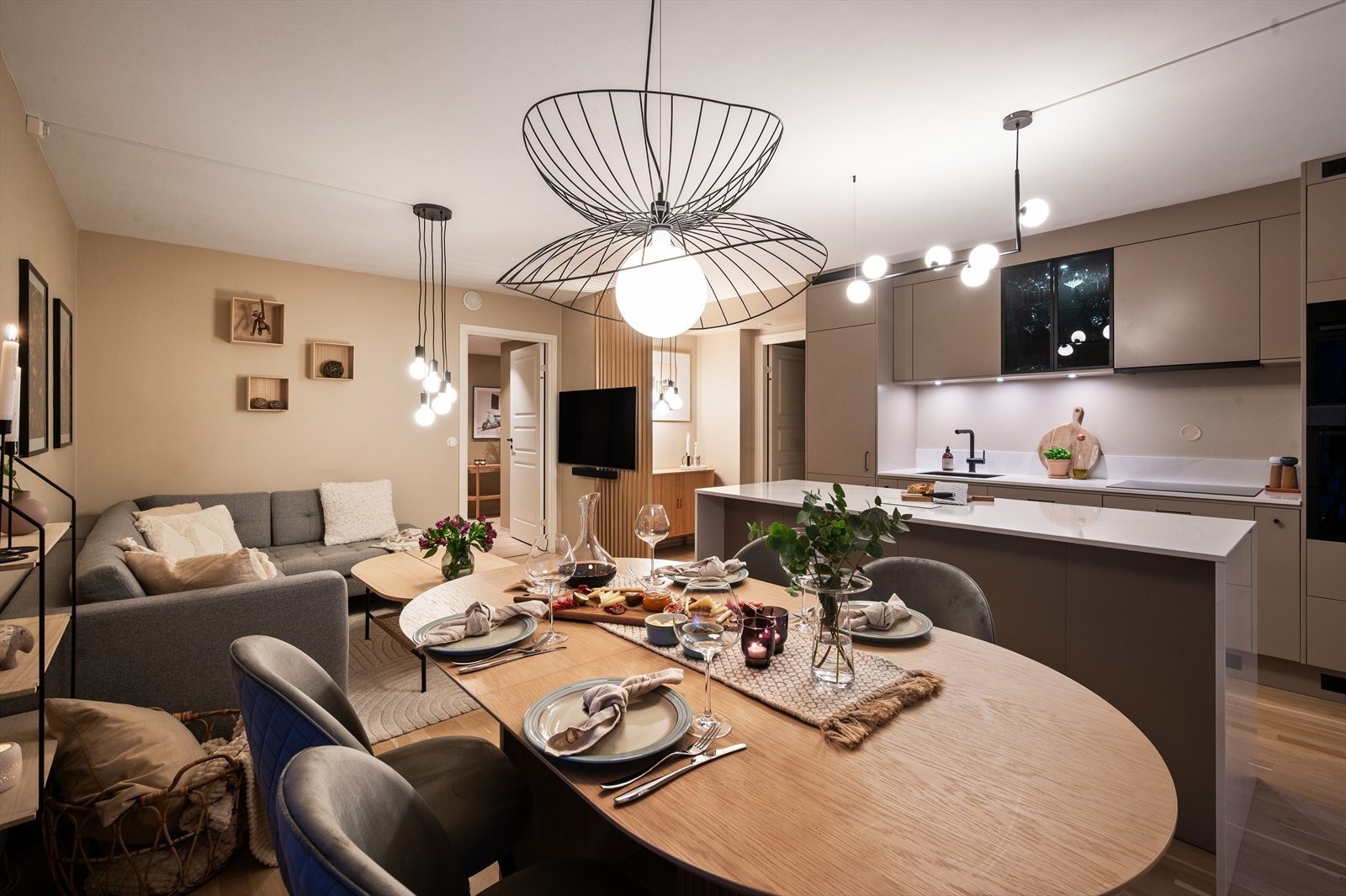 Her kan du innrede med langbord og invitere til hyggelige måltider. Galleribilde