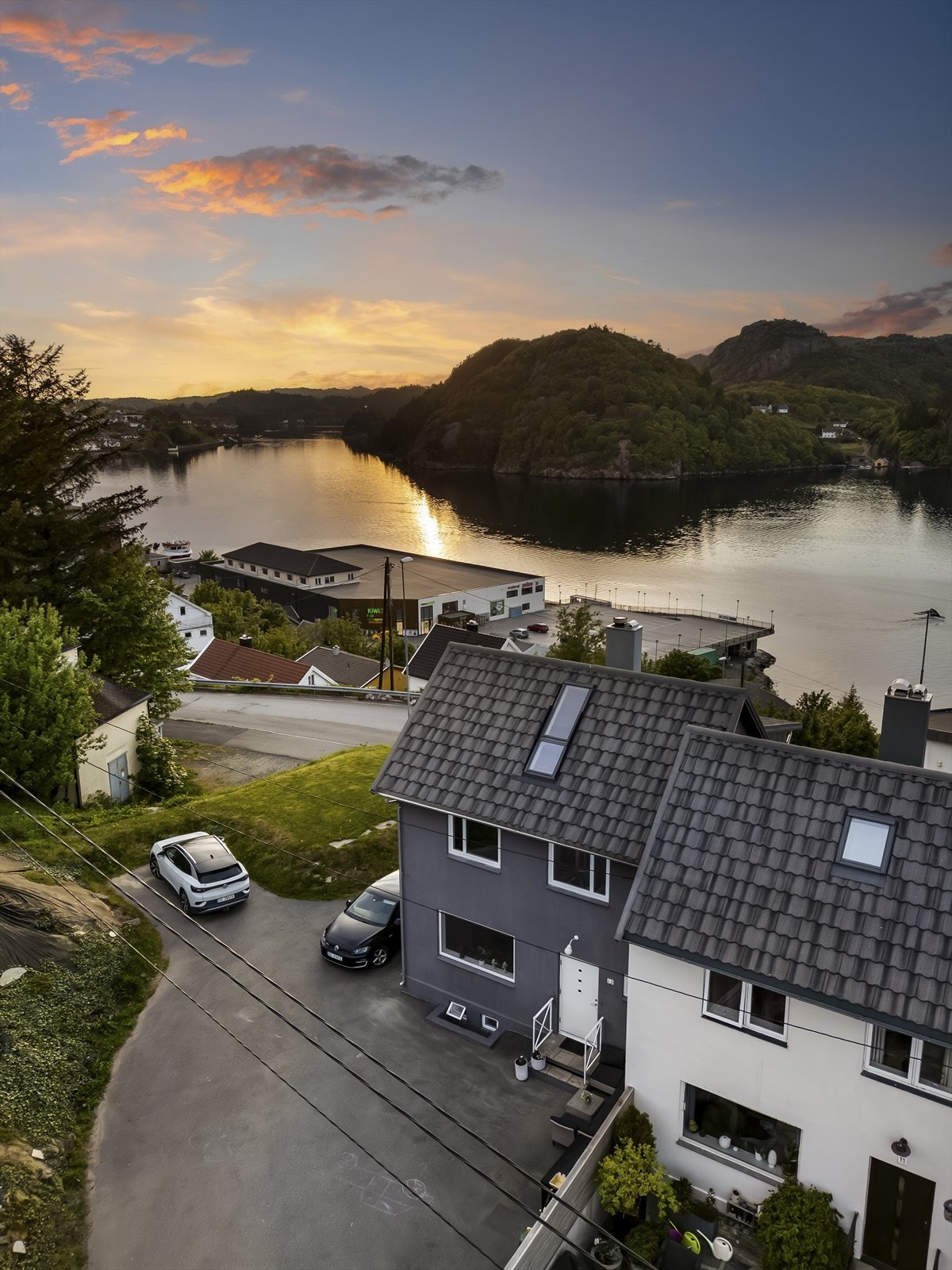 Solnedgangene er mange og vakre gjennom året. Galleribilde