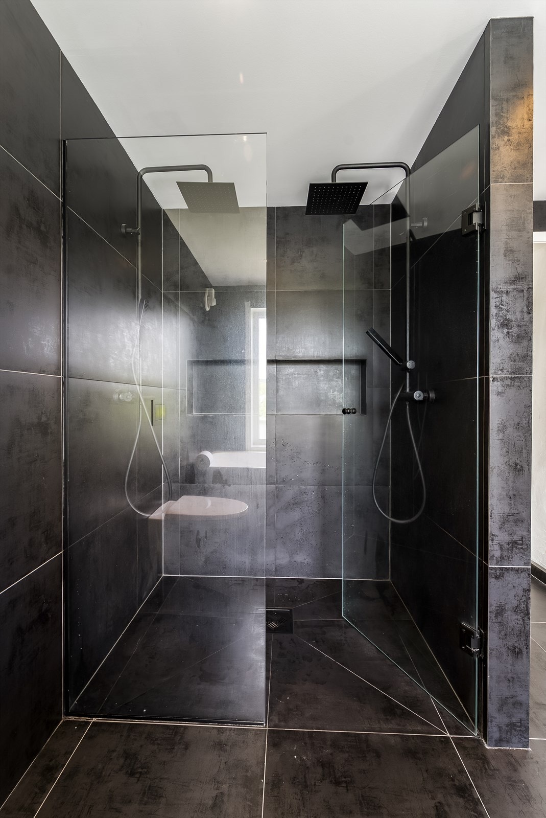 Dobbel dusj Galleribilde