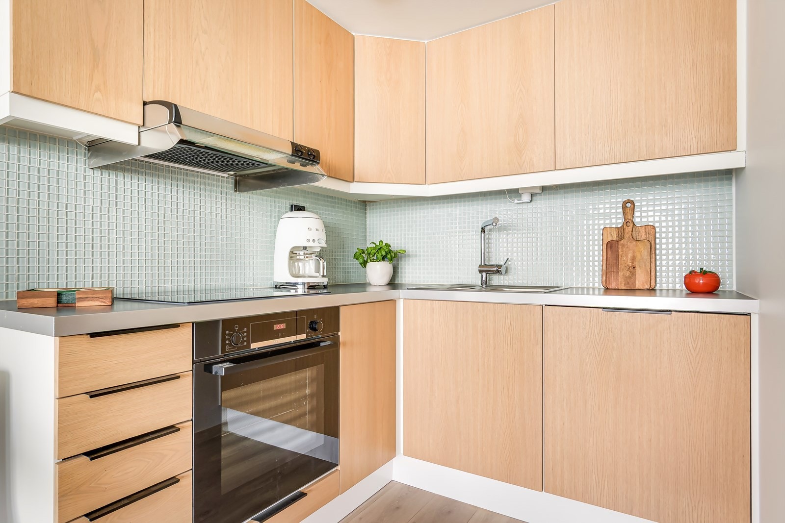 Her har du godt med skap- og benkeplass. Galleribilde