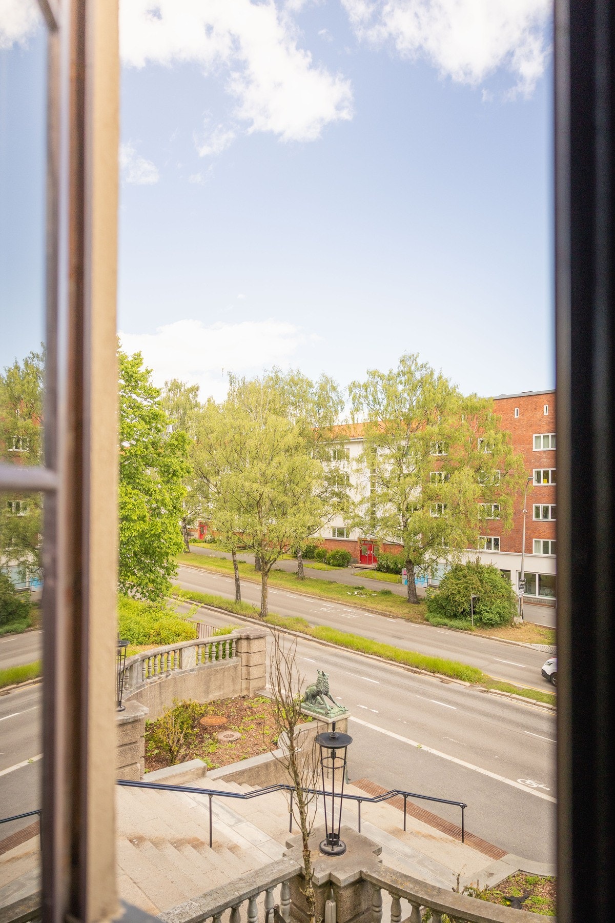 Leiligheten byr på flere gode kvaliteter med sentral beliggenhet rett bed Ulvetrappen. Galleribilde