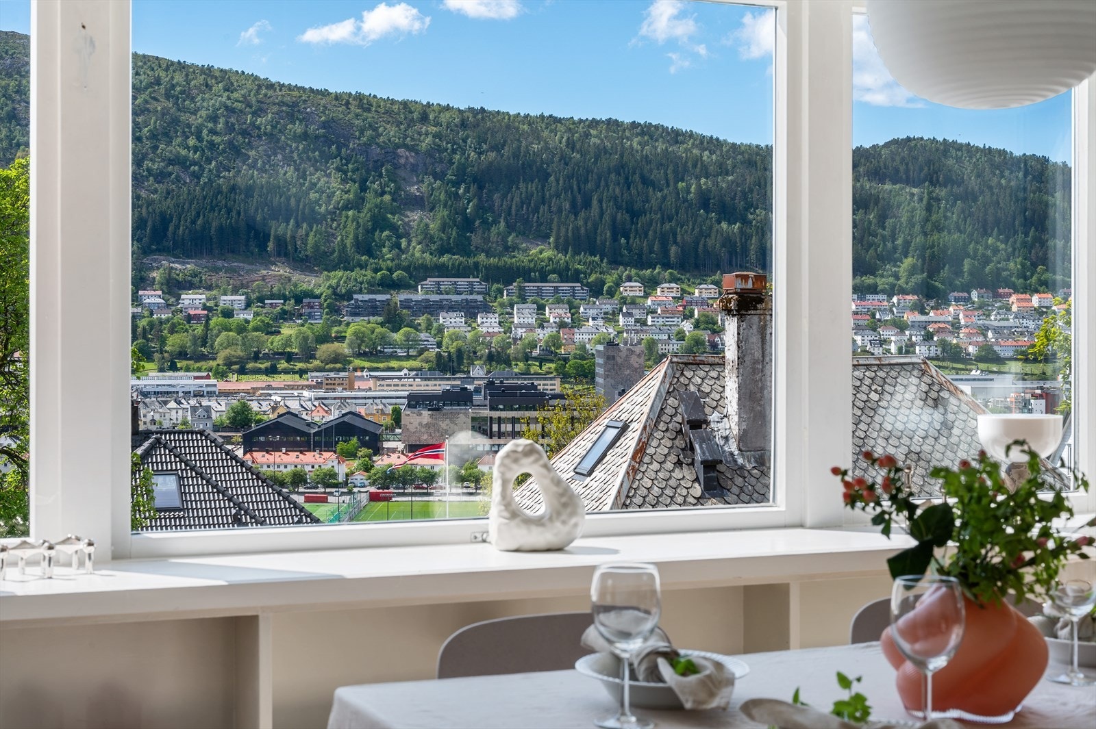 - En ettertraktet 3-roms topp- og hjørneleilighet på Landås med vakker utsikt - Galleribilde