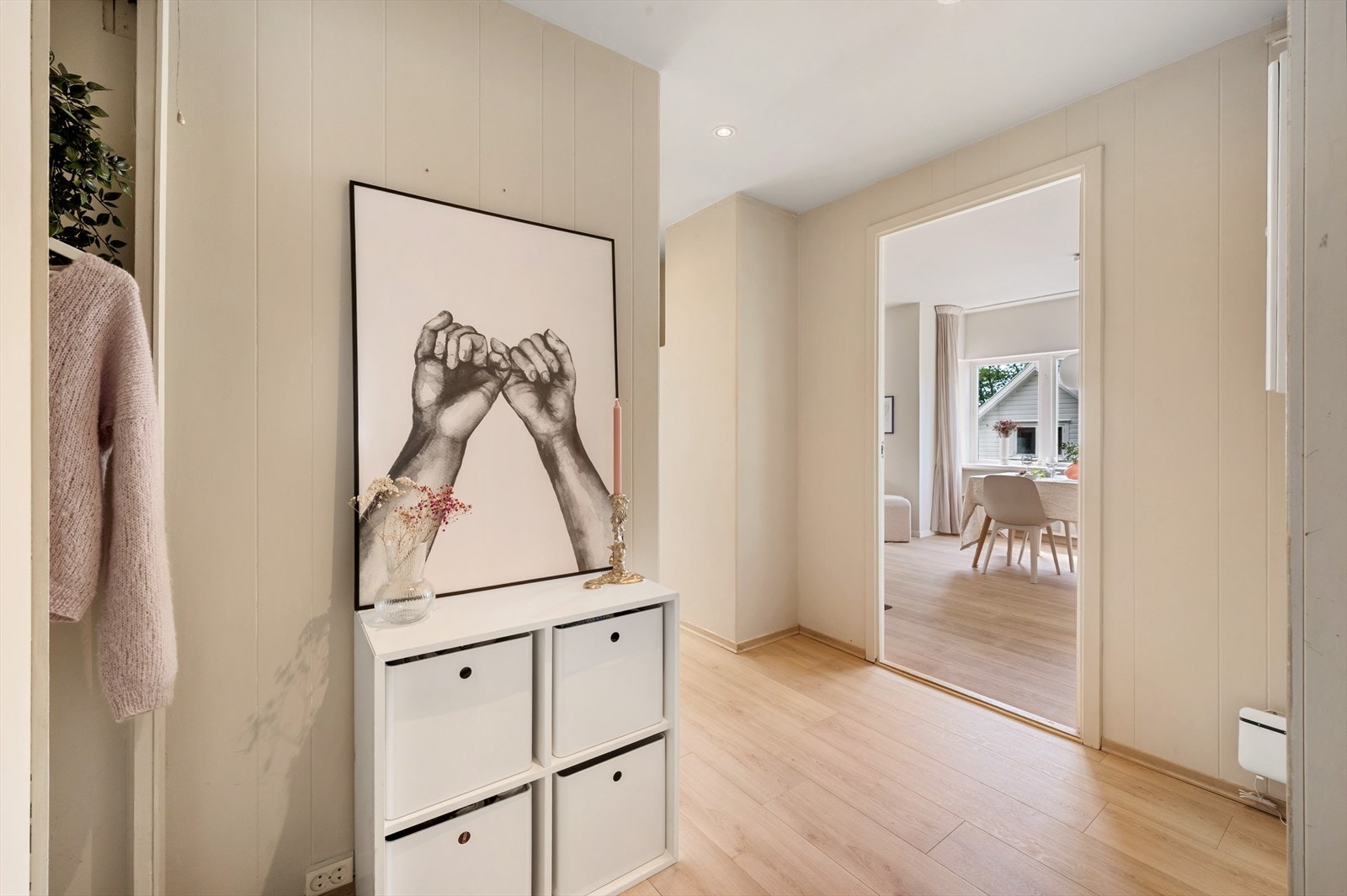 - Romslig entré på 5,4m² - Galleribilde