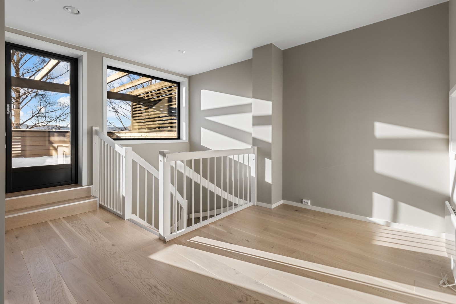 Øverste etasje med utgang til takterrasse. Galleribilde