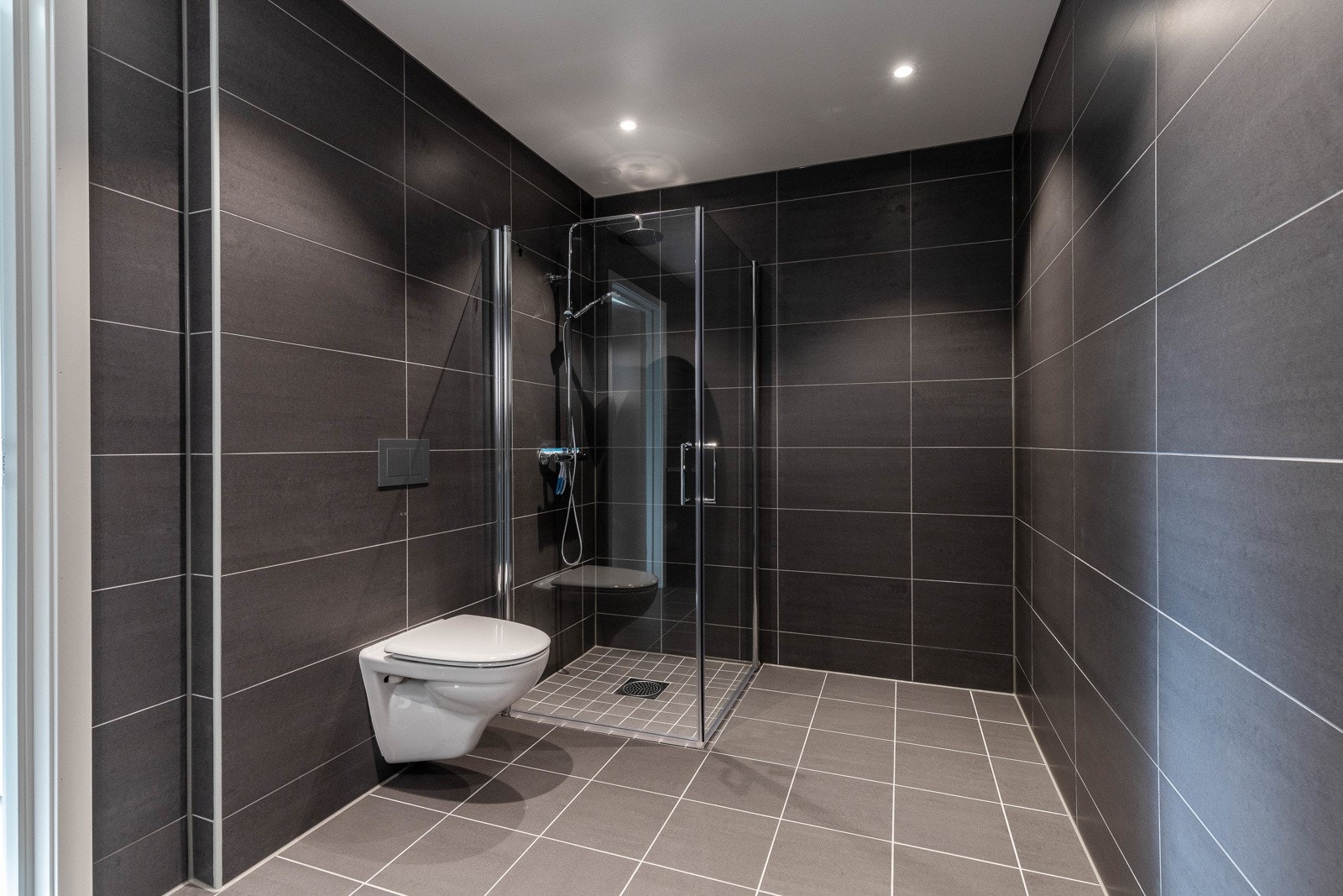 Baderom i 1. etasje. Galleribilde