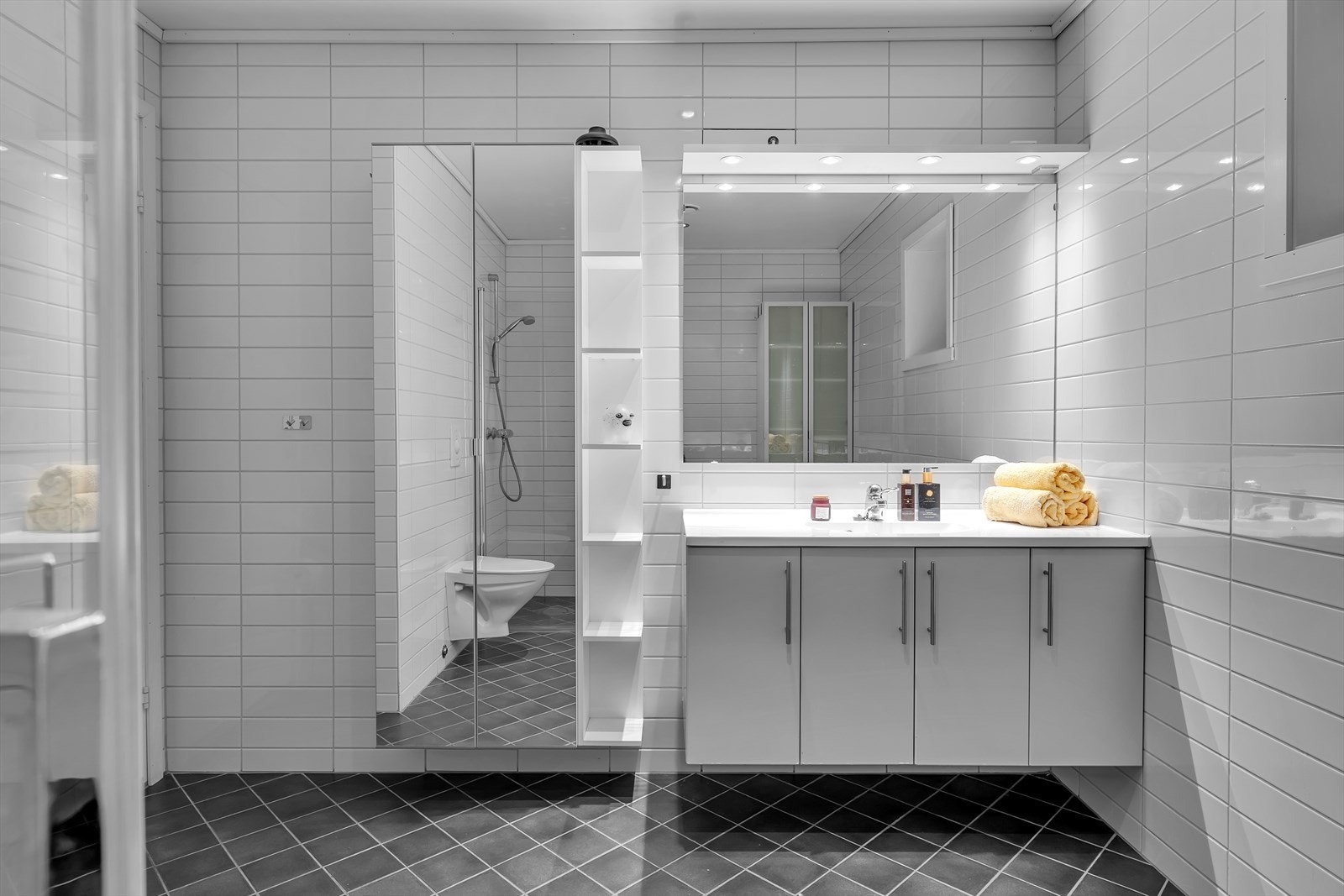 Bad i underetasjen Galleribilde