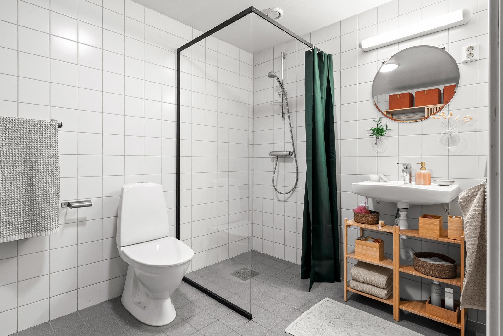 Flislagt bad med gulvvarme. Galleribilde