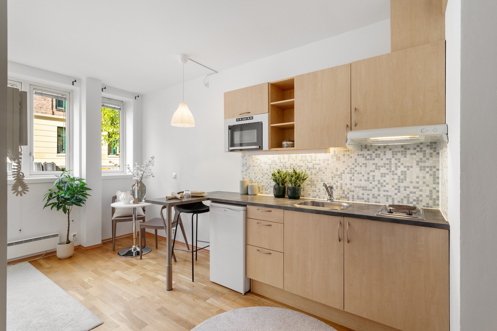 Her får man en åpen og lys planløsning som gir god romfølelse. Galleribilde