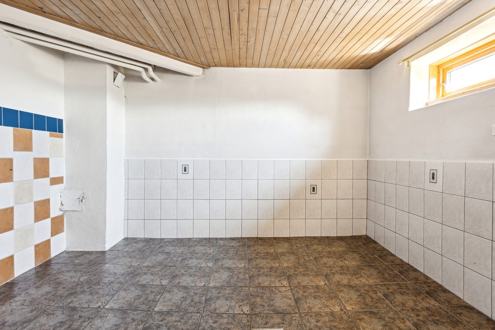 Disponibelt rom i underetasjen. Galleribilde