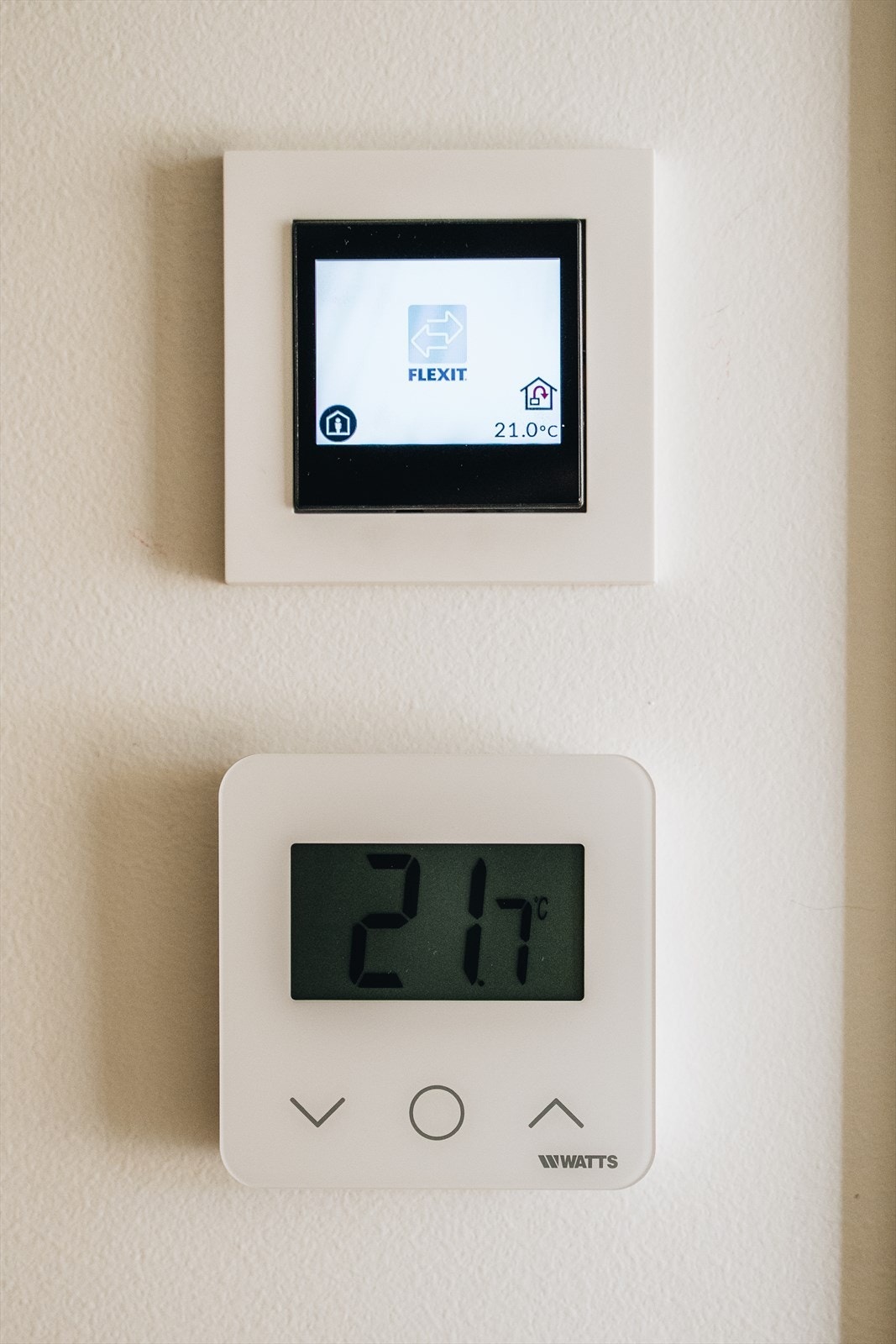Høy teknisk standard med balansert ventilasjonsanlegg som sikrer et godt inneklima, samt vannboren varme Galleribilde