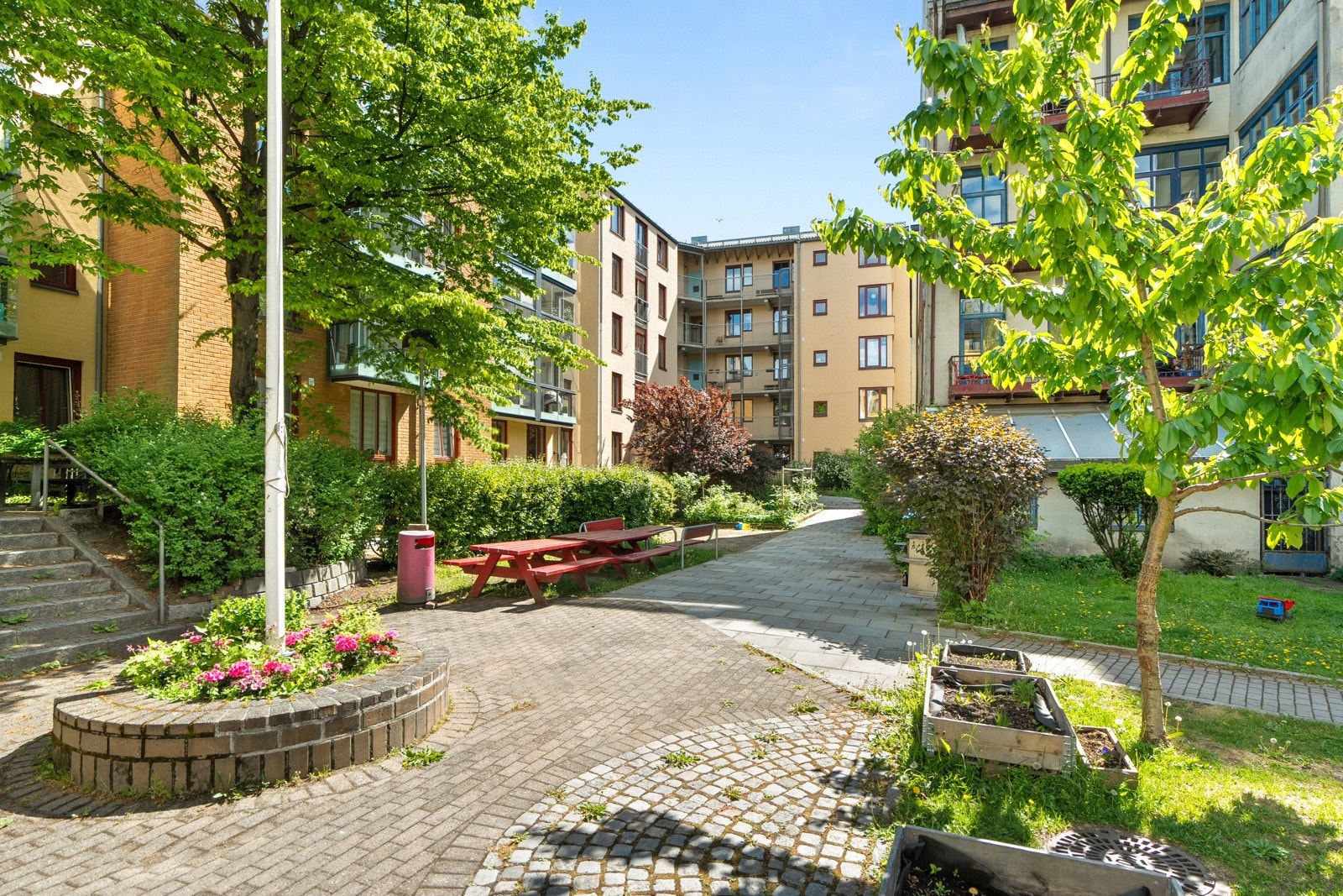 Leiligheten disponerer i tillegg en kjellerbod på 6m². Galleribilde