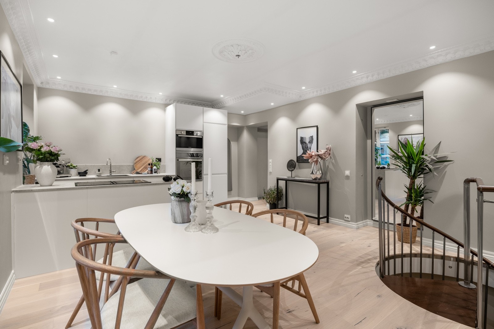 - Velkommen til Lakkegata 73 A - presentert av Eiendomsmegler MNEF / Partner Bjørnar Mikkelsen (tlf. 938 98 132) hos Schala & Partners - Galleribilde