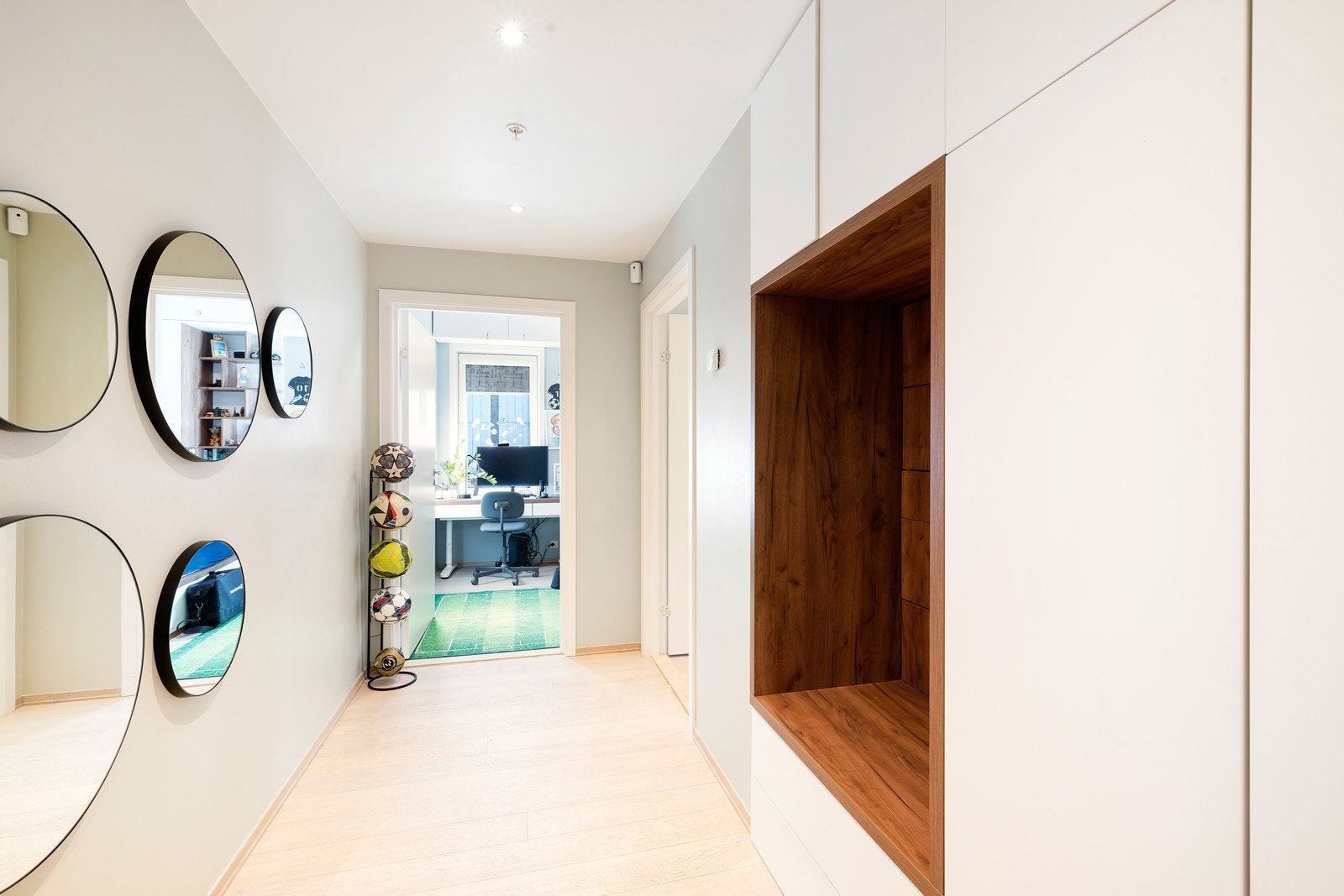 Gang/entré Galleribilde