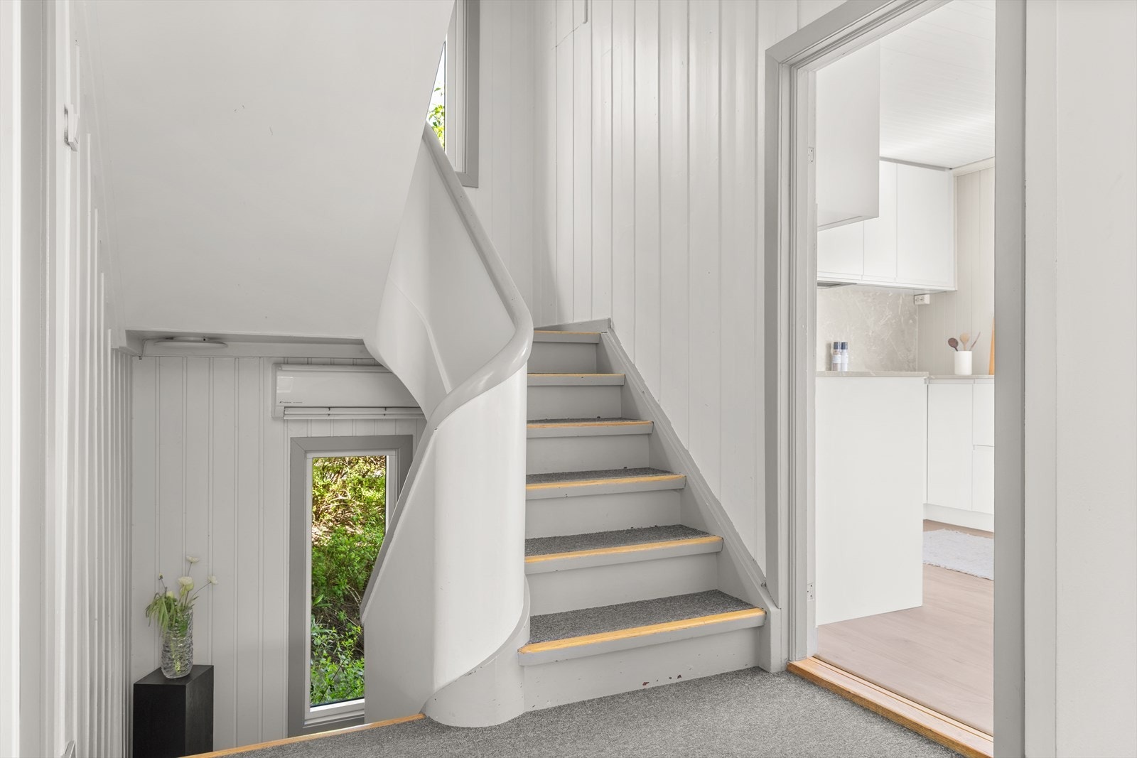 Videre leder trappen deg til soveromsavdelingen i 3. etasje Galleribilde