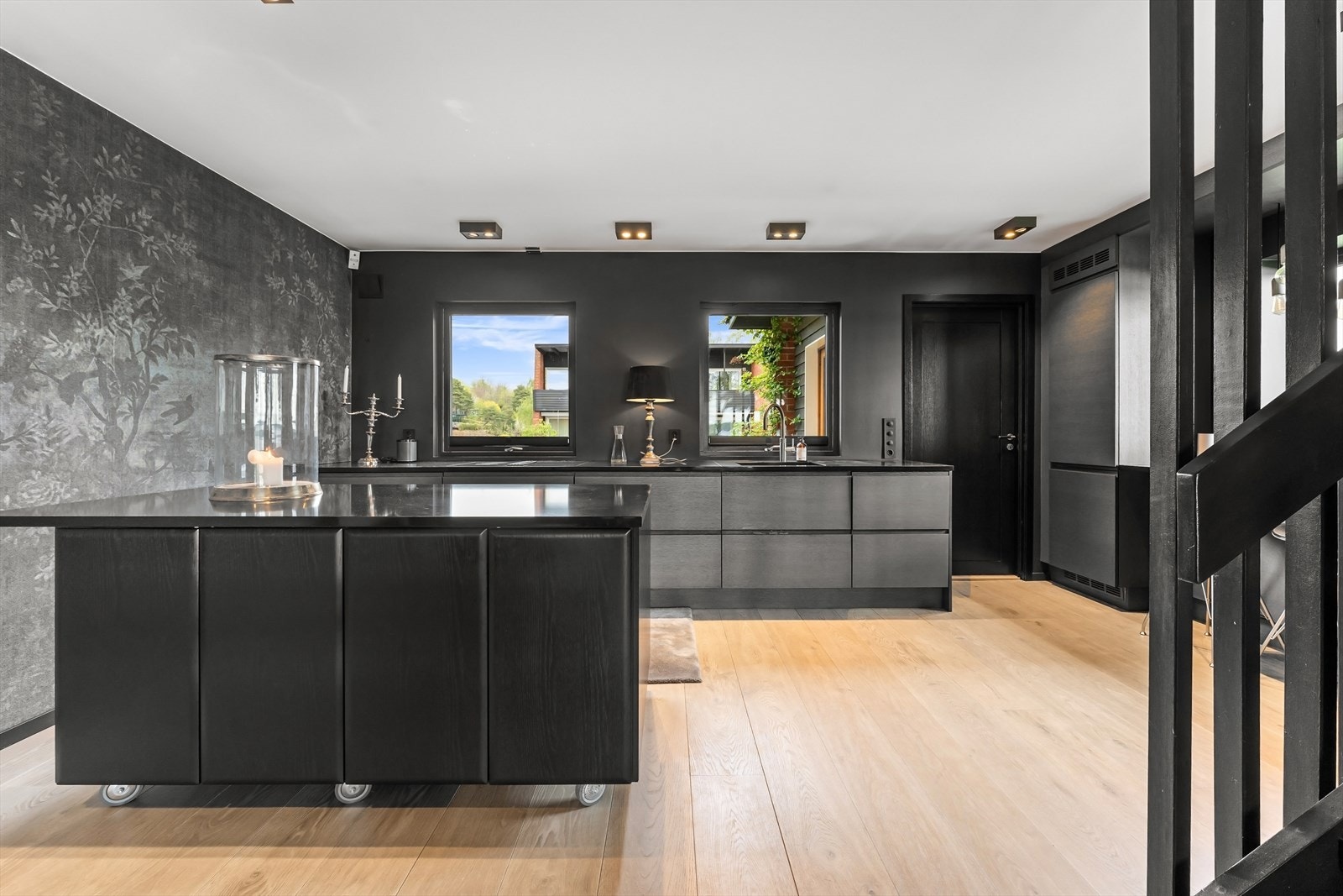 Lekkert Huseby kjøkken av høy kvalitet Galleribilde