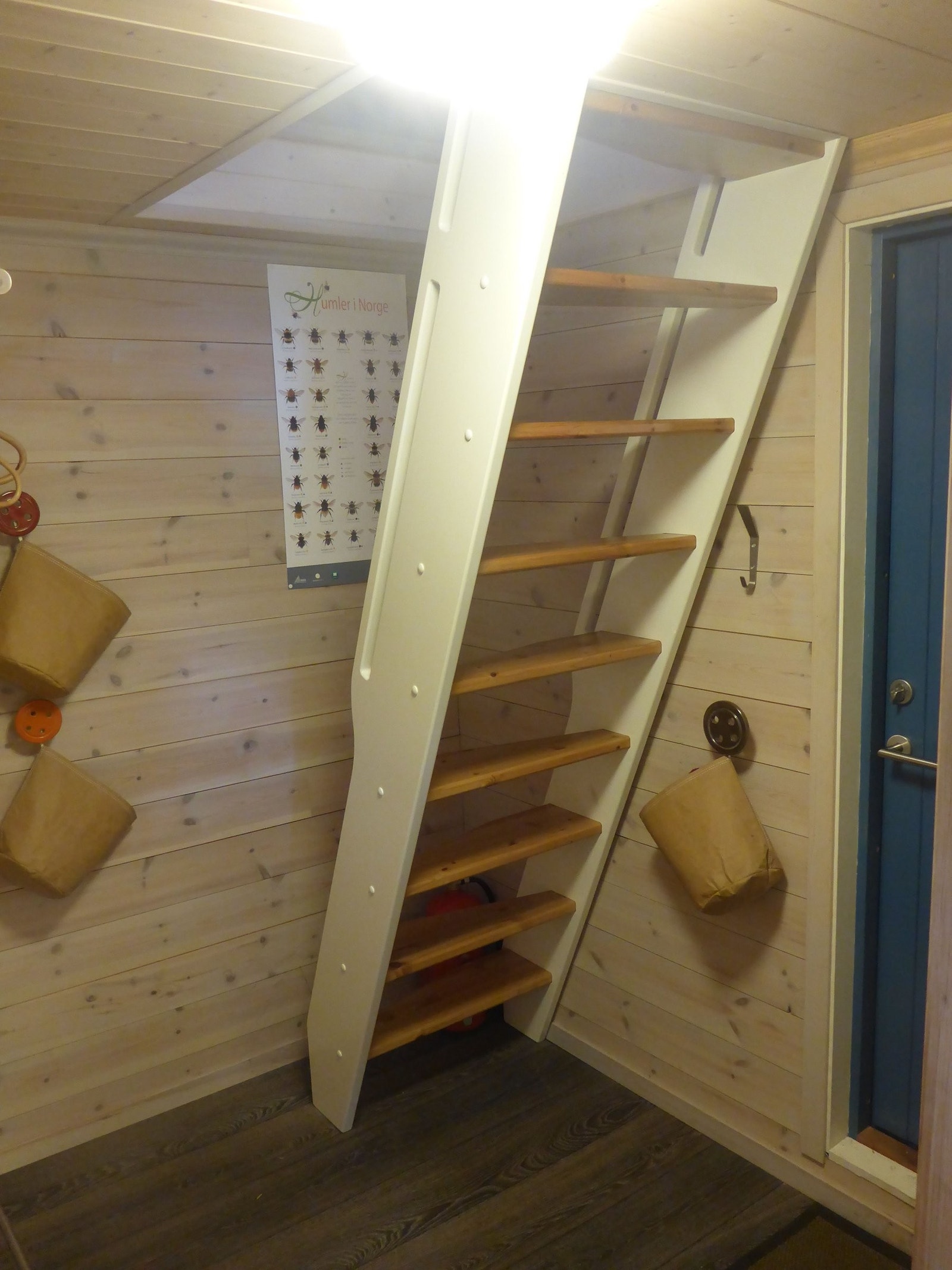 I sambatrapp opp til soverommet. Galleribilde