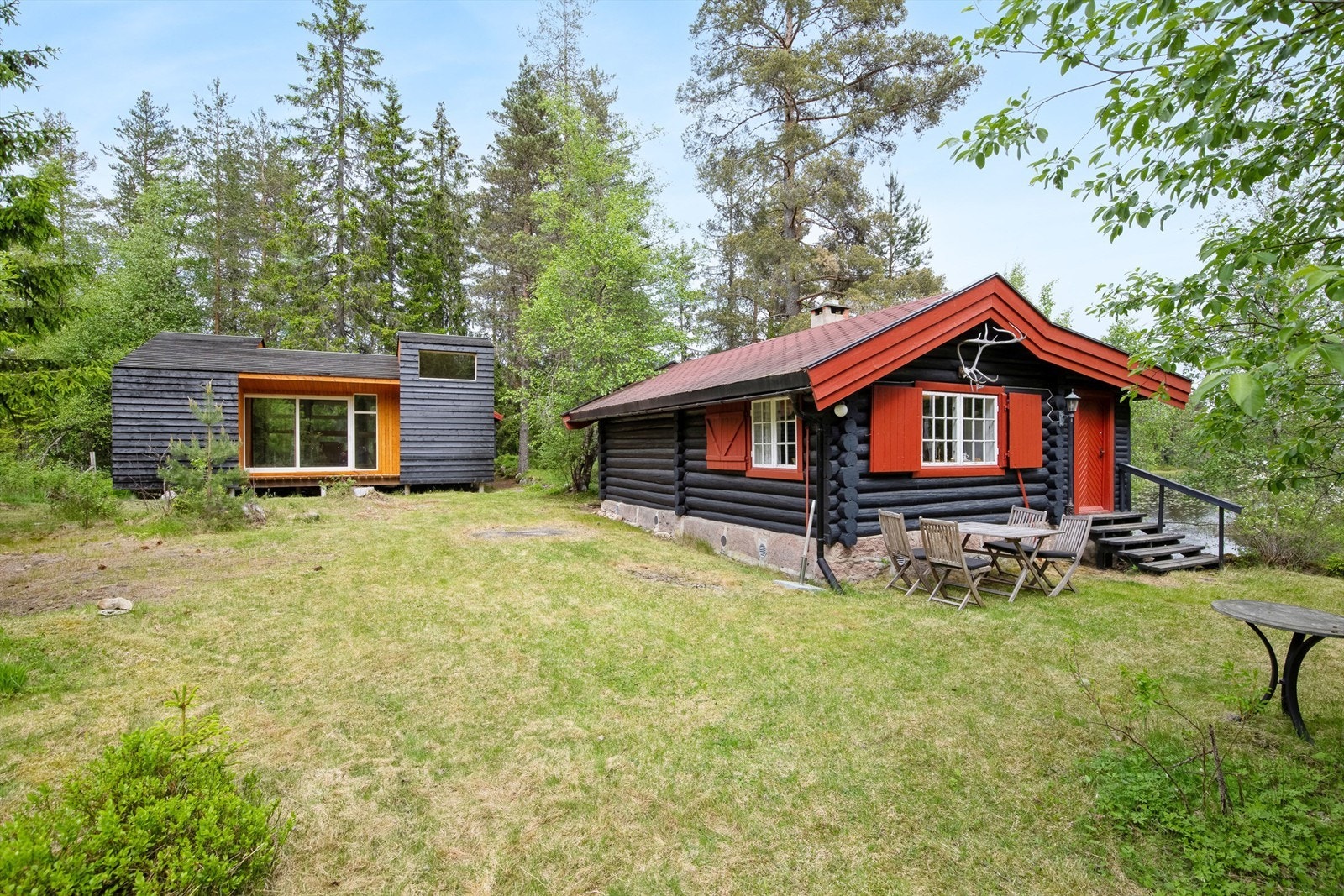 Krogsveen v/ Trude Stensby presenterer Gimilvegen 29 - En meget sjarmerende fritidseiendom i Åsgreina - Annekset er tegnet av det prisbelønte arkitektkontoret Hamran! Galleribilde