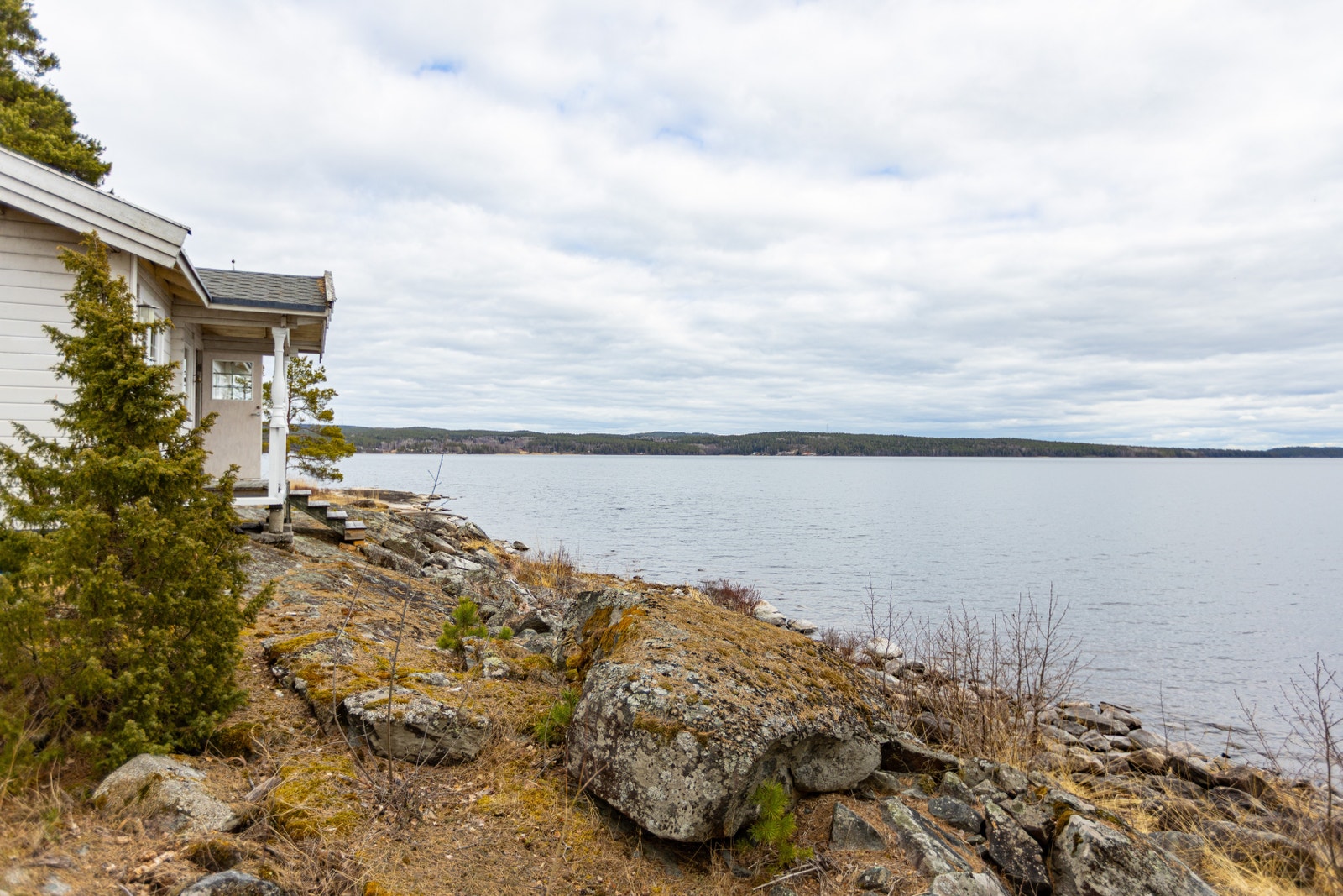 Vy från nyare fritidshuset på ön Galleribilde