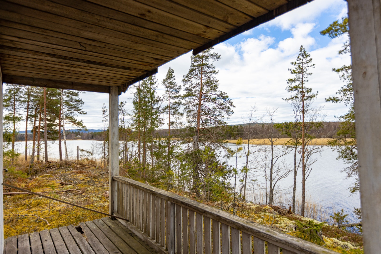 Vy från äldre fritidshuset på ön Galleribilde