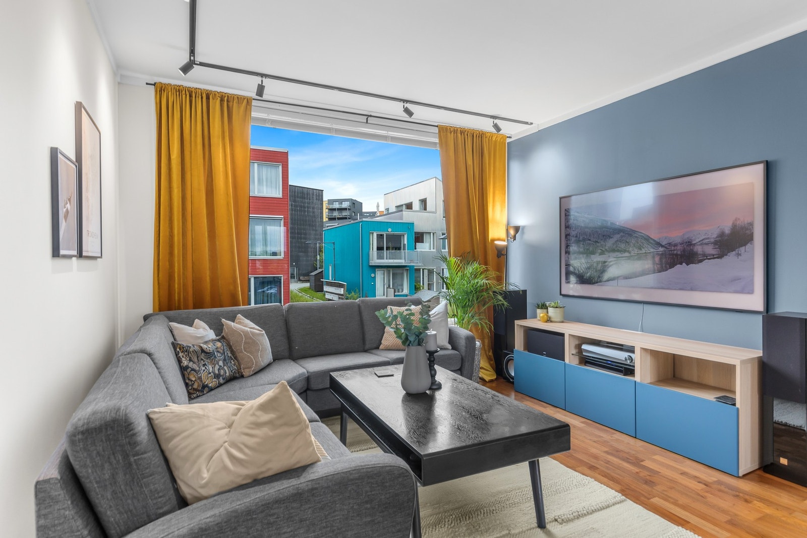 Felleskostnadene dekker vedlikehold, kapitaldel, driftsdel og tv/internett. Galleribilde