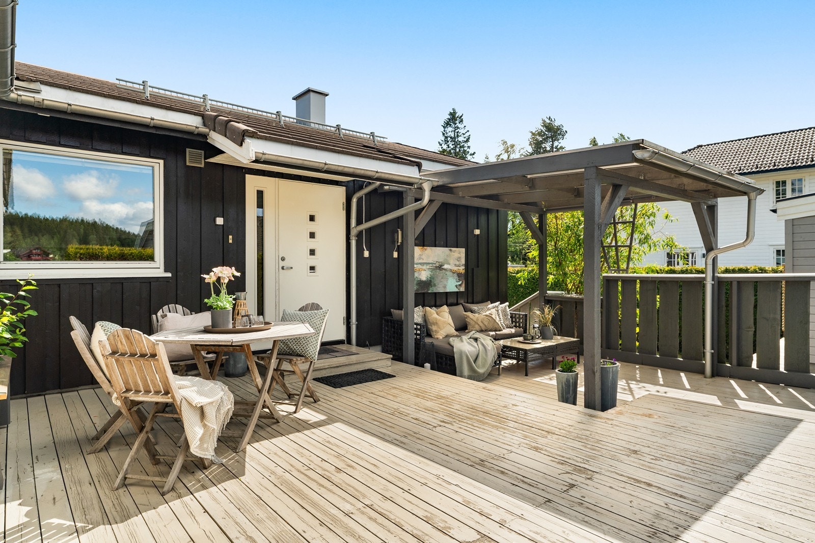 Pent inngangsparti Galleribilde