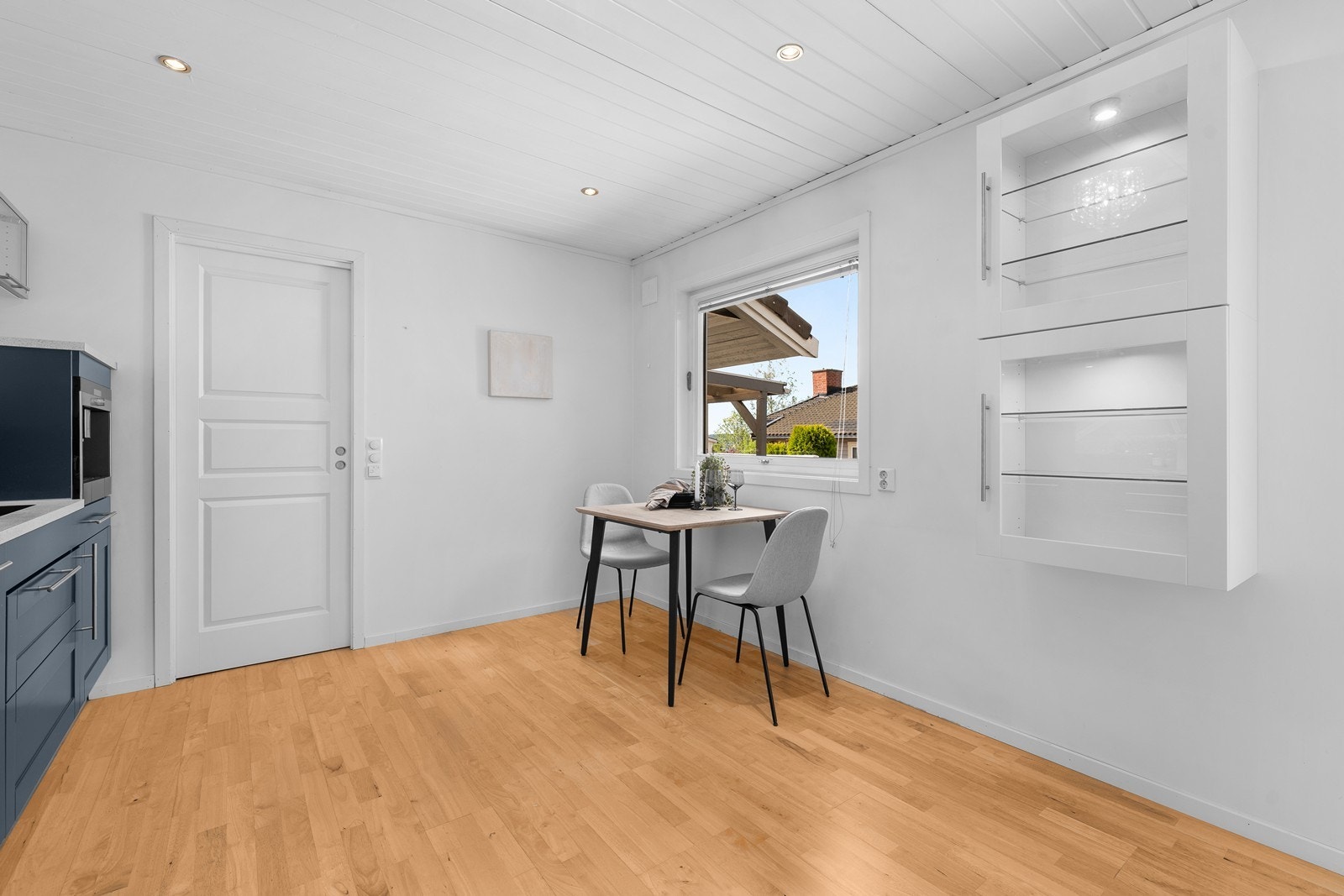 Her har du plass til spisebord Galleribilde