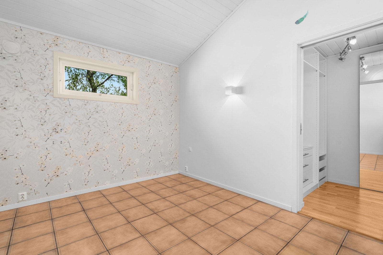 Soverom 1 av god størrelse Galleribilde