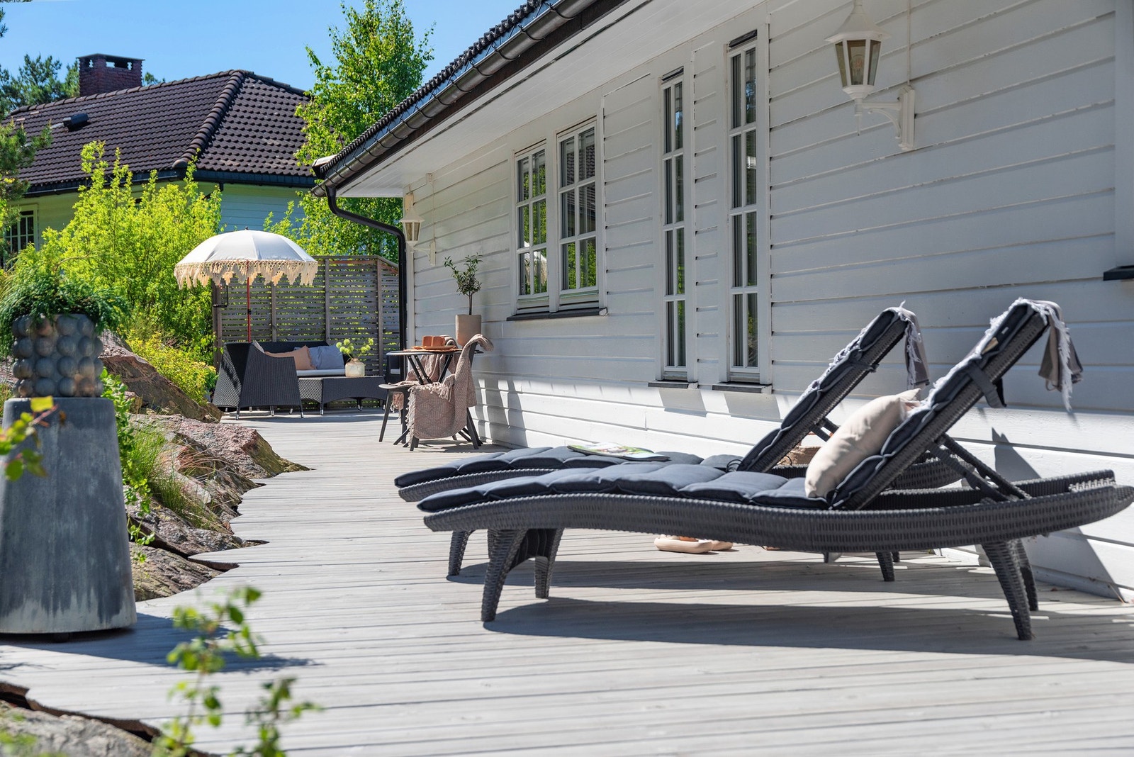 Syden stemning på terrassen. Galleribilde