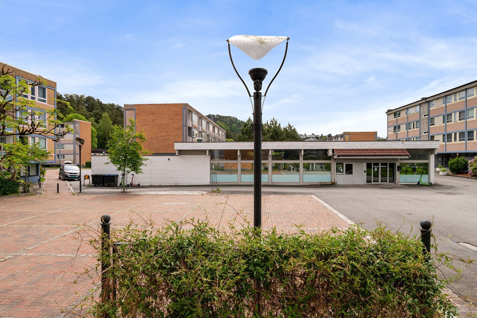 - Like utenfor blokken er treningssenteret Mova - Galleribilde