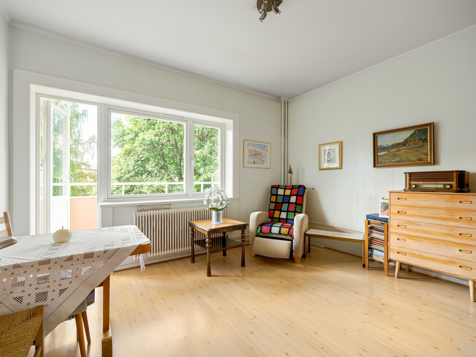 Velkommen til Monrads gate 21A! En leilighet med masse sjarm og et stort potensial. Galleribilde