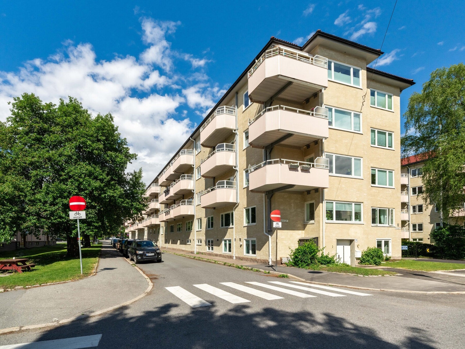 Borettslaget Tøyen II - Består av 169 andeler fordelt på 4 ulike bygårder. Galleribilde