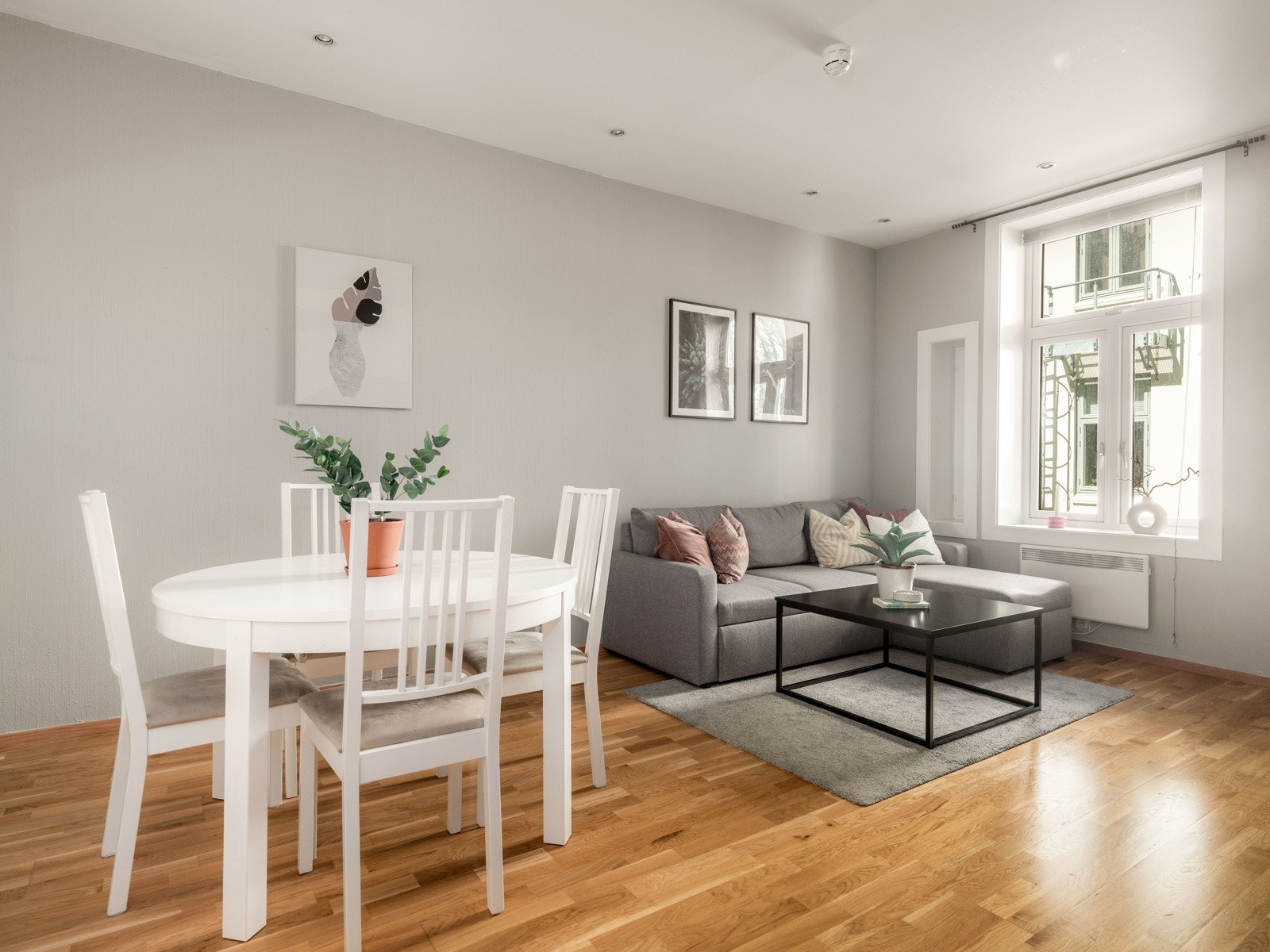 Proaktiv Eiendomsmegling v/Lasse Bøen ønsker velkommen til Elvegata 14. Galleribilde