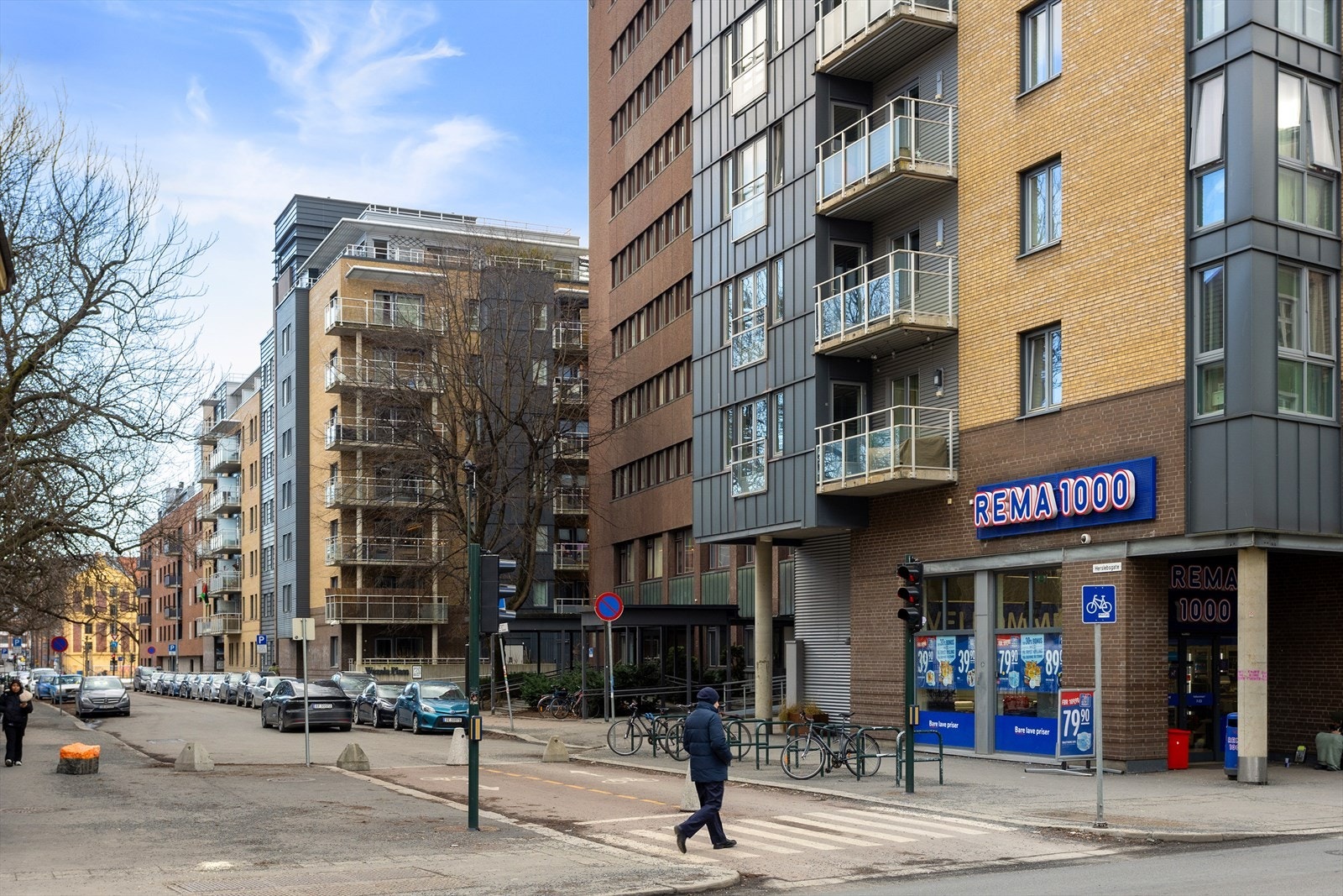 Rema 1000 er like ved. Galleribilde