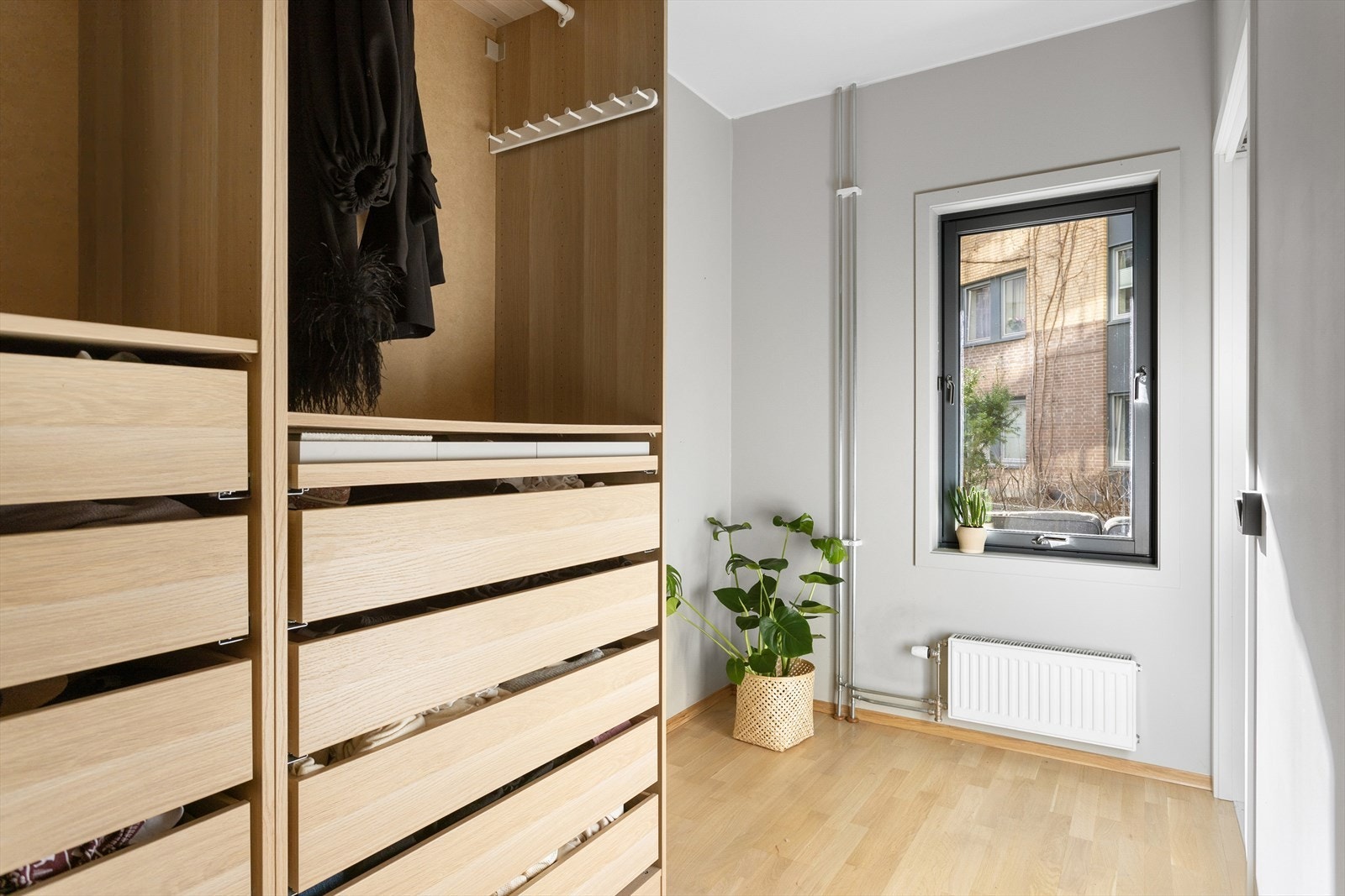 Soverom to er også av god størrelse og har plass til seng og garderobeløsning. Galleribilde