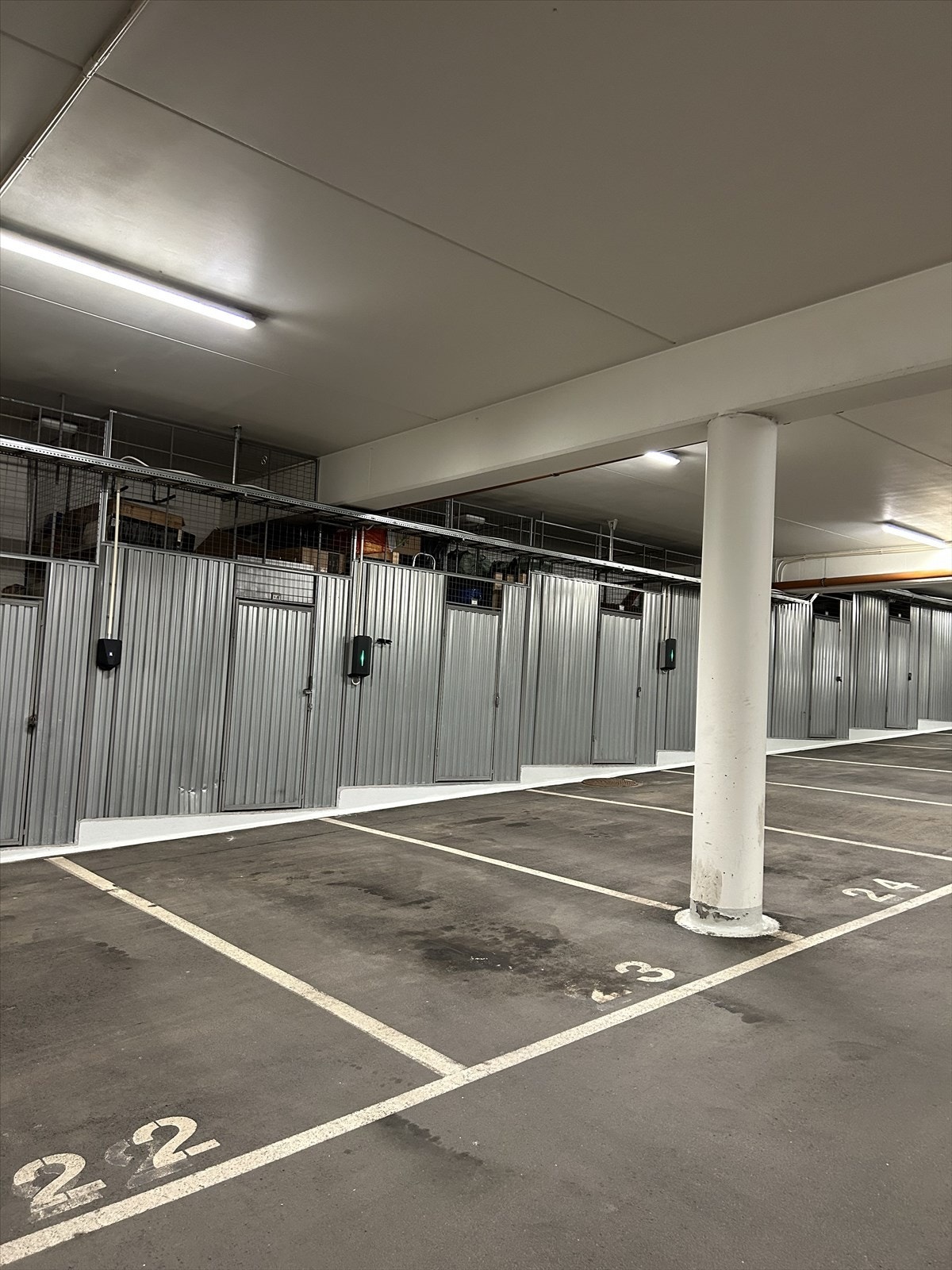 Mulighet for lading av el-bil Galleribilde