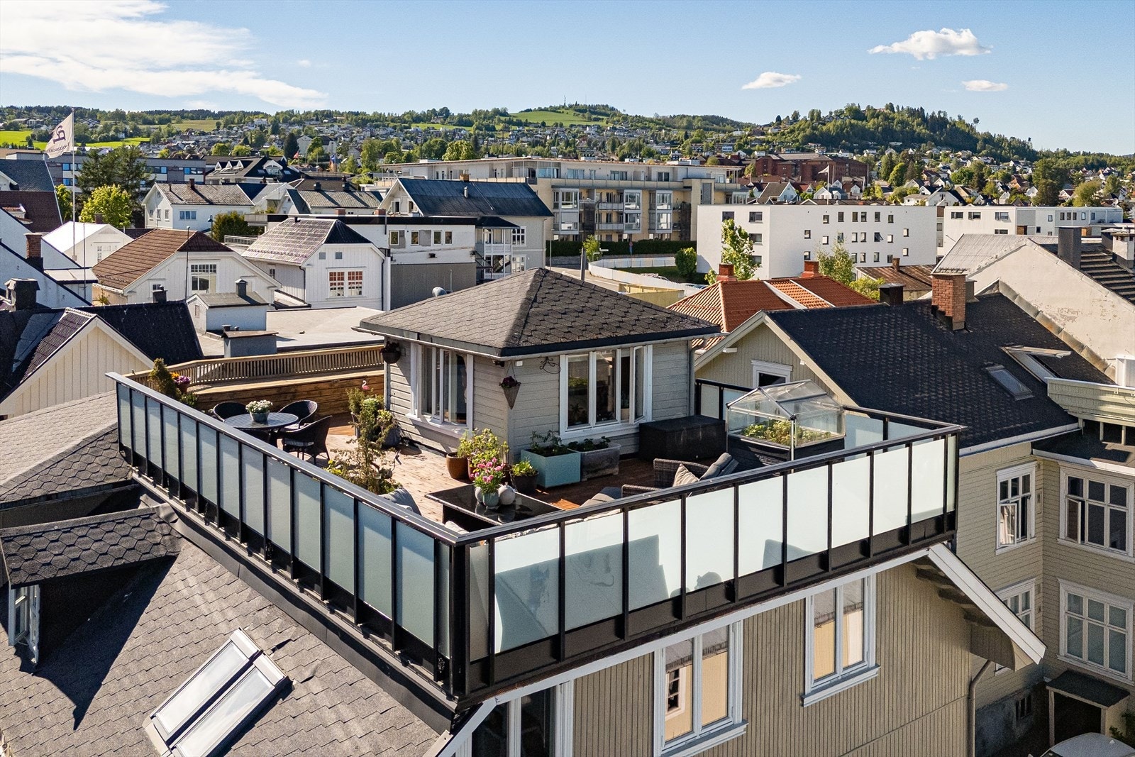 Nordvik Eiendomsmegling v/ Mats J. Kolsrud presenterer Trondhjemsvegen 13. Galleribilde