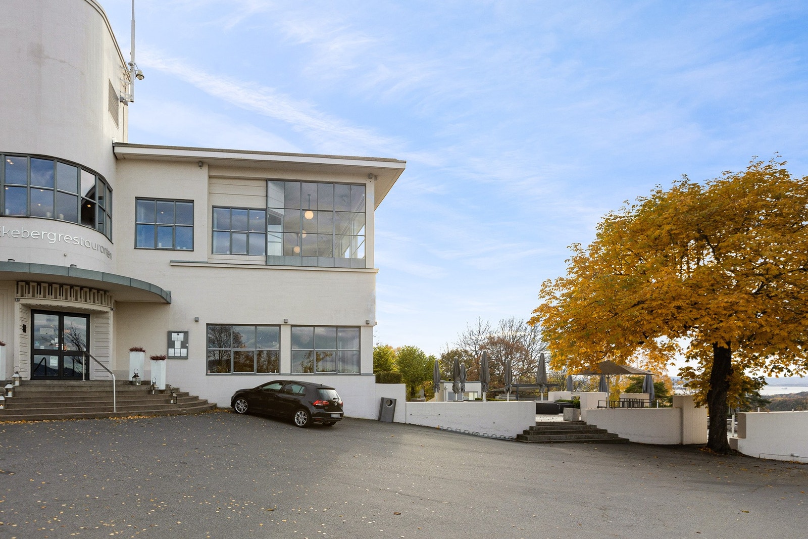 I nærområdet finner du populære Ekebergrestauranten. Galleribilde