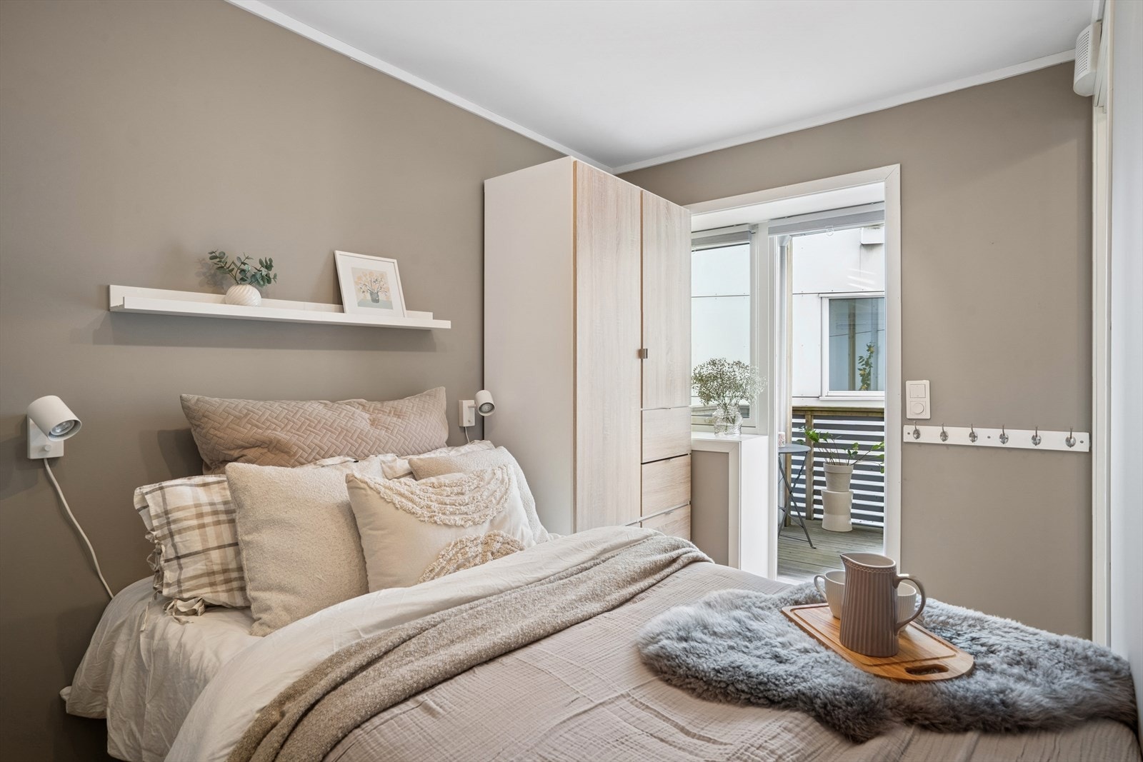 Dette rommet har også utgang til balkongen. Galleribilde