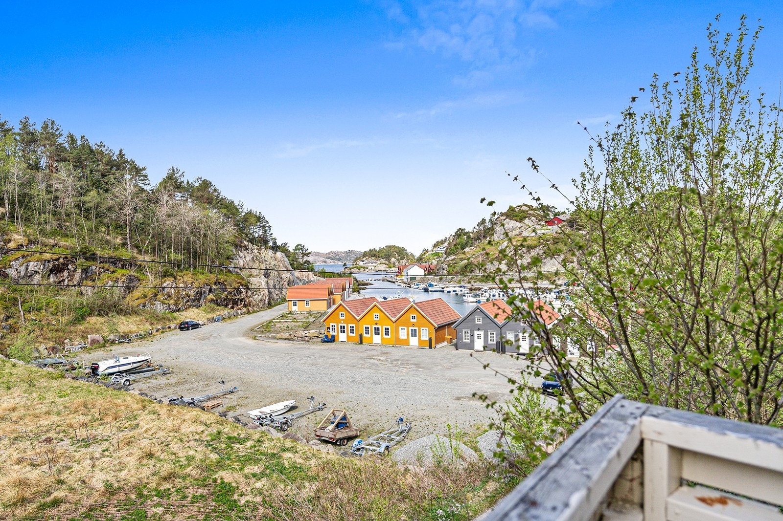 Herfra kan du nyte vakker utsikt og gode solforhold! Galleribilde