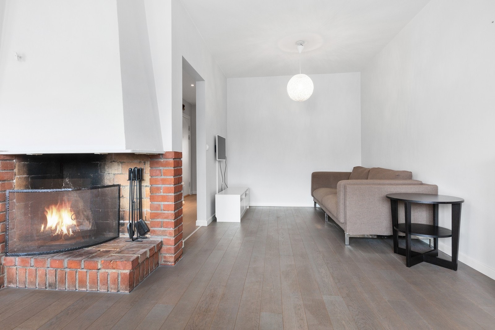 Stue med med peis Galleribilde