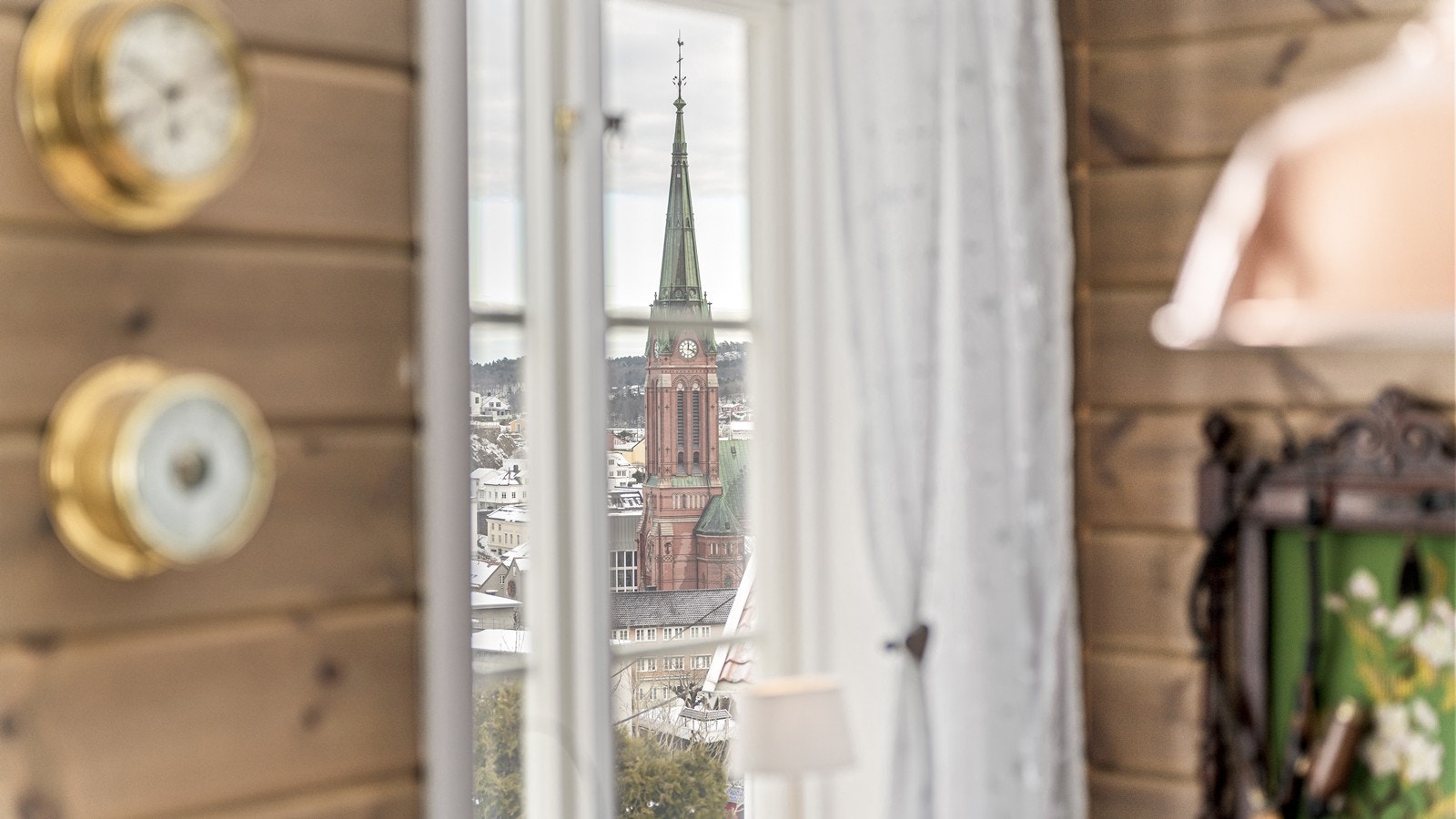 Flott utsikt utover Arendal sentrum fra 1.etg. Galleribilde