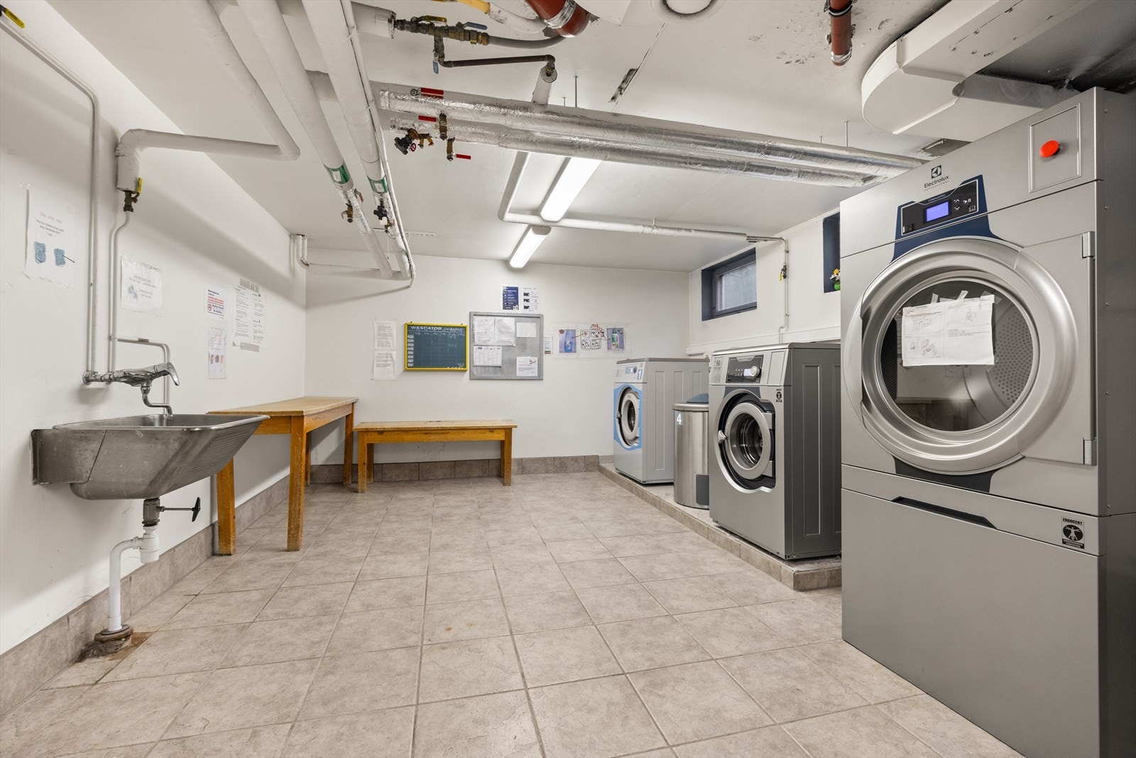 Felles vaskerom Galleribilde