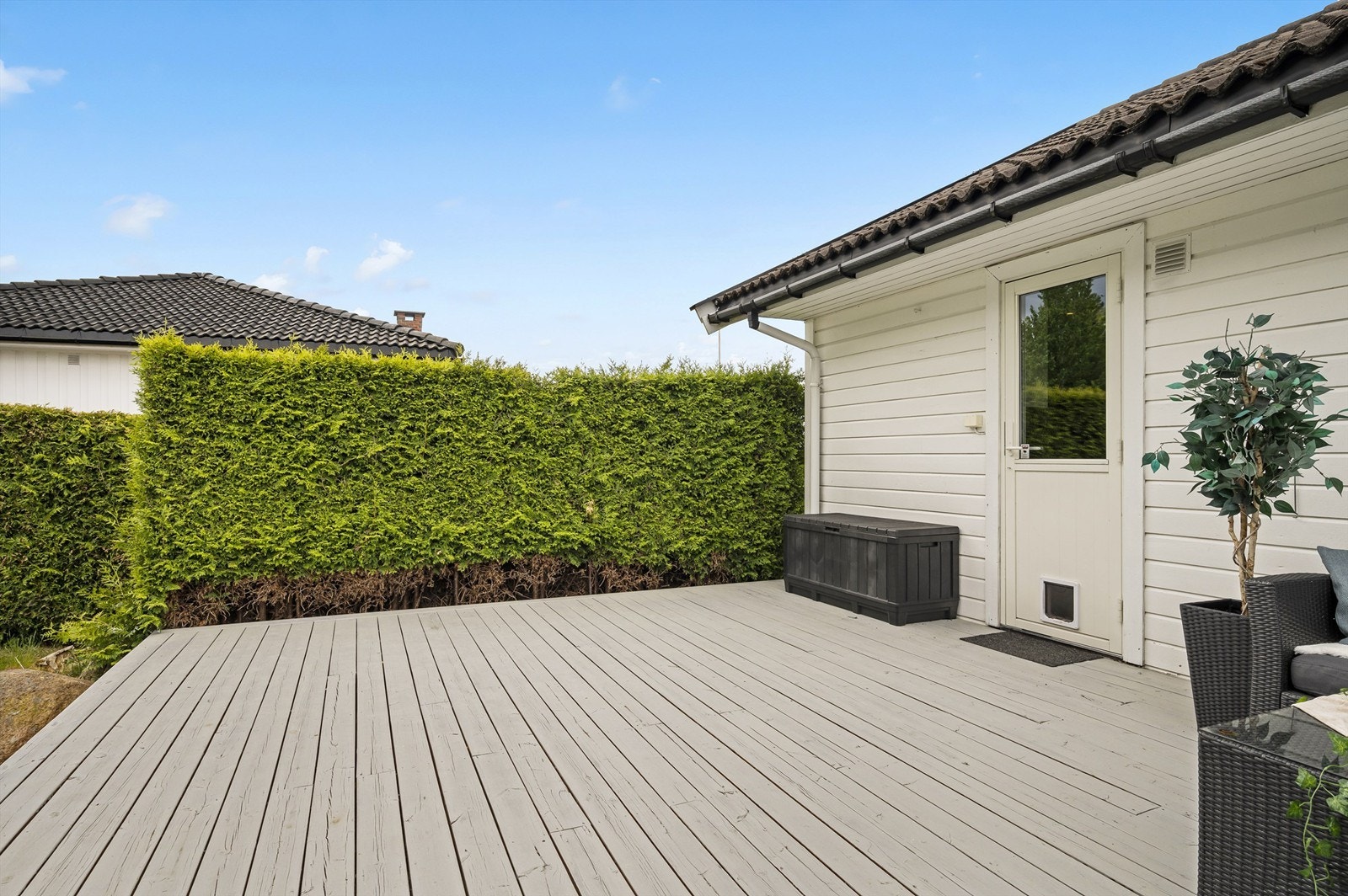 Fra vaskerommet er det tilgang terrasse og hage Galleribilde