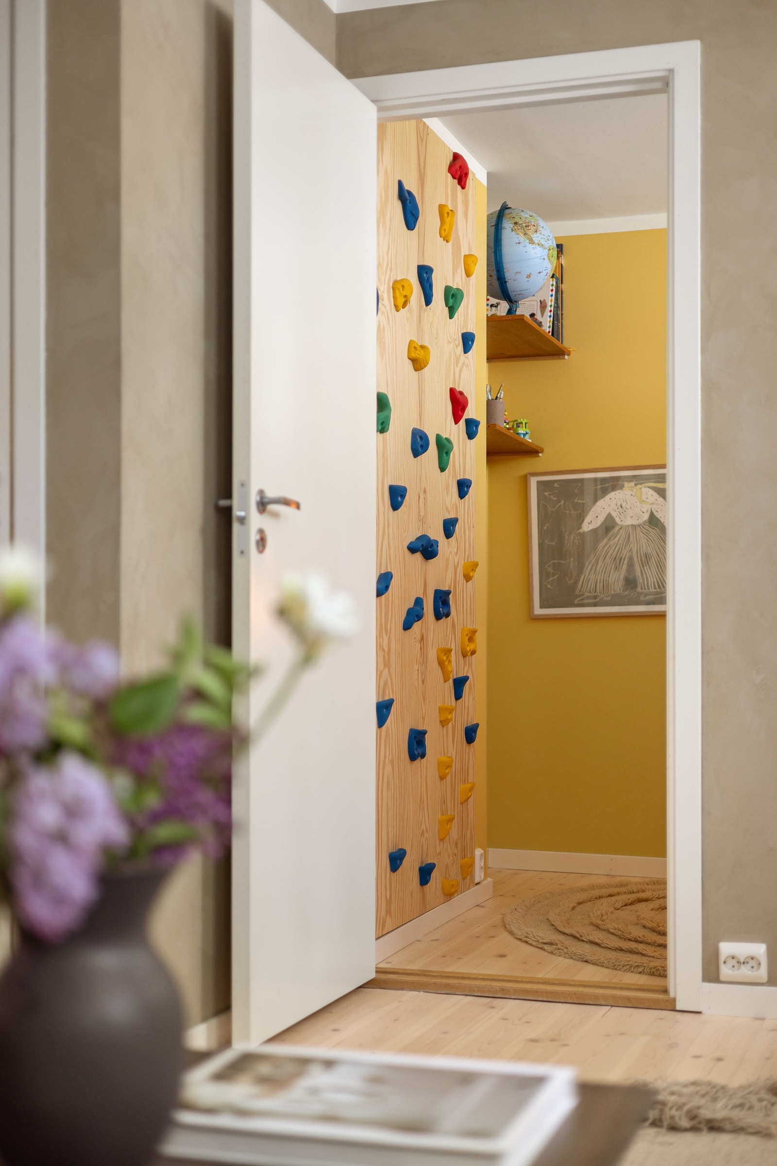 I underetasjen ligger leilighetens andre soverom. Galleribilde