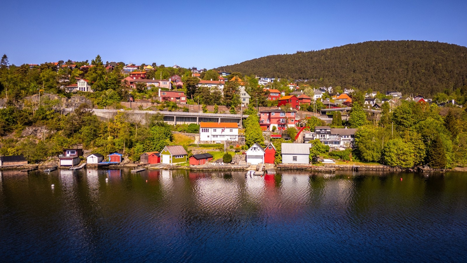 For den som er glad i å gå tur har du Løvstakken rett bak Galleribilde