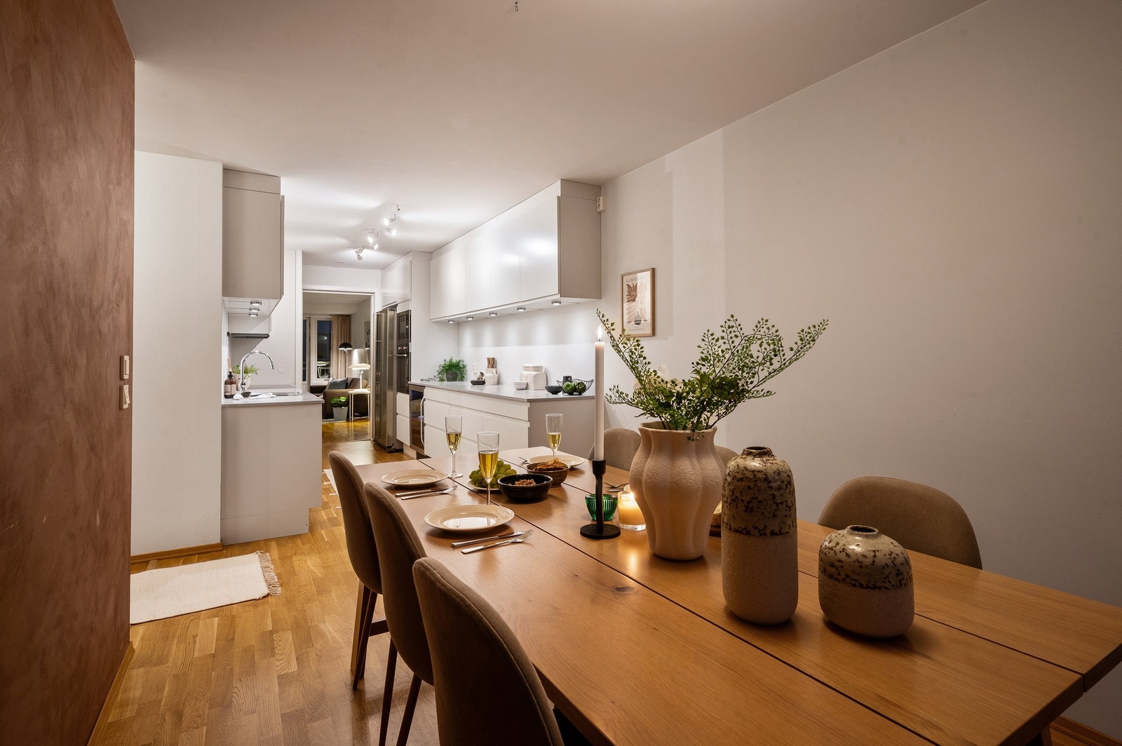 Tenk å samle gode venner rundt bordet - hvem kommer først i tankene dine? Galleribilde