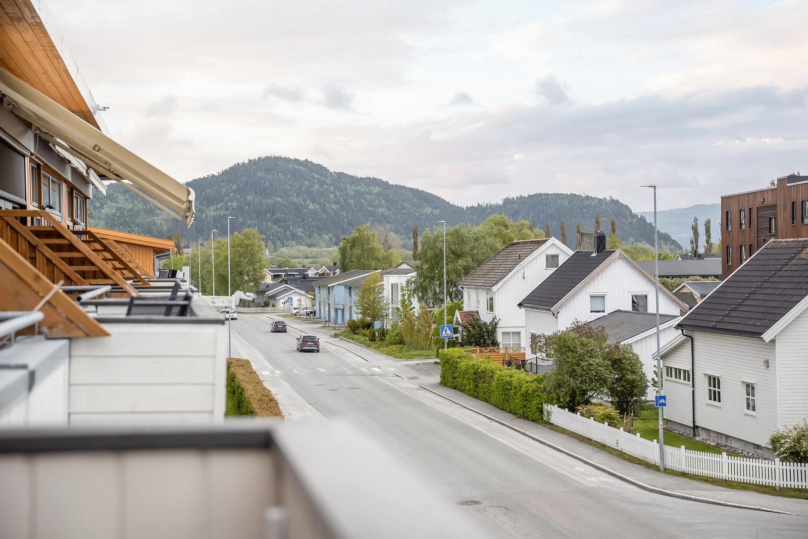 Direkte utgang til en sørvendt veranda. Galleribilde