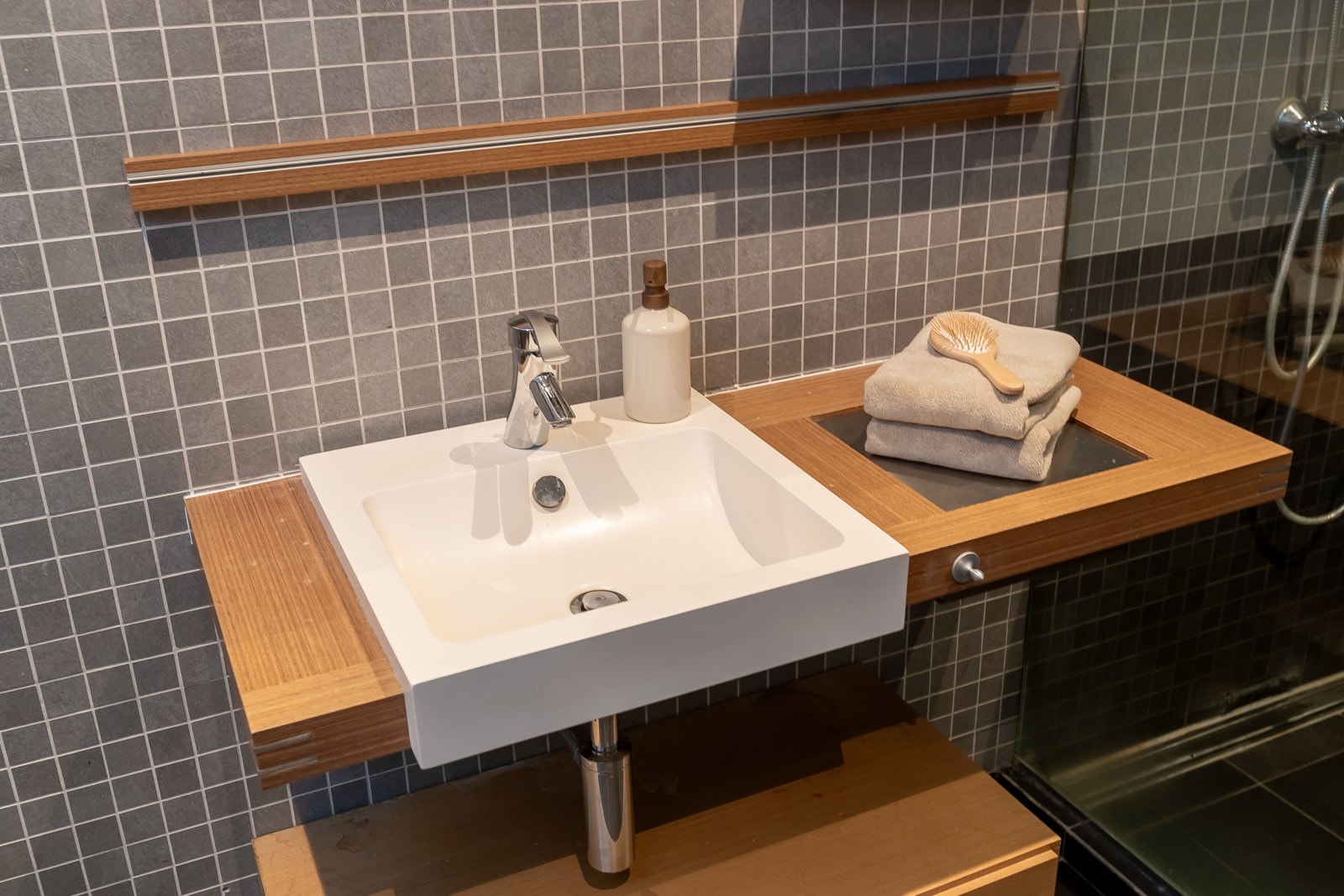 Deljbilde servant Galleribilde