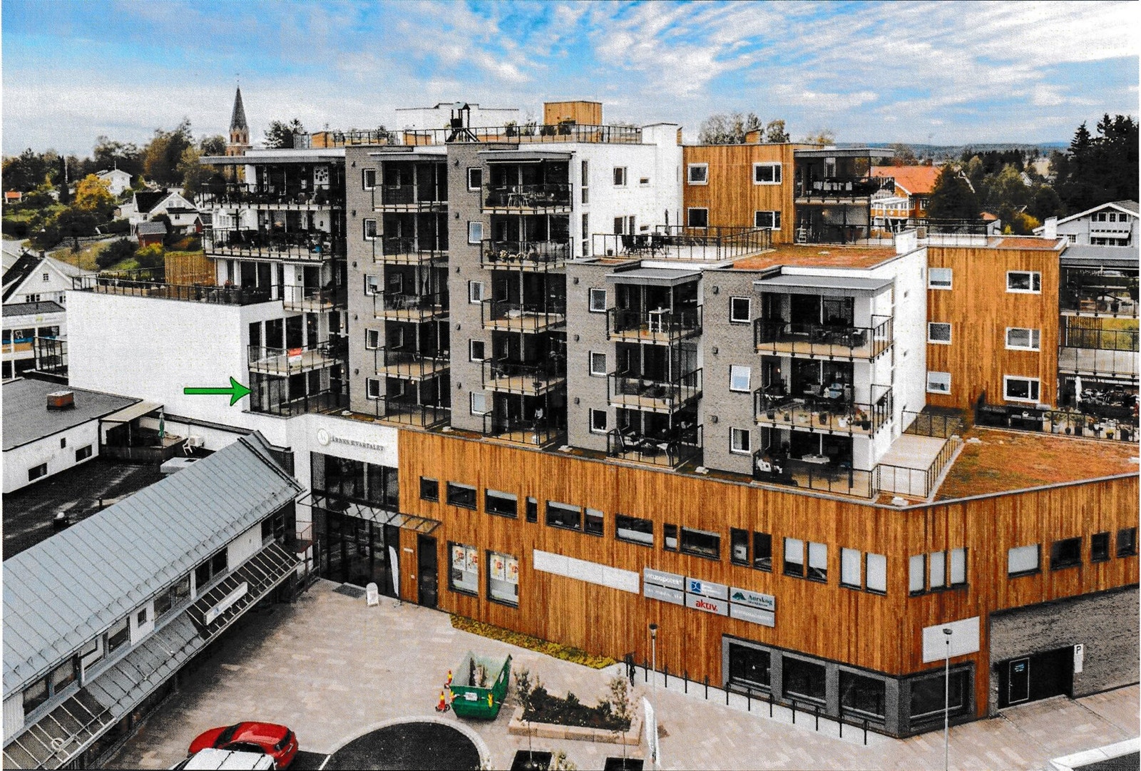 Dronebilde med plasseringen av leiligheten Galleribilde