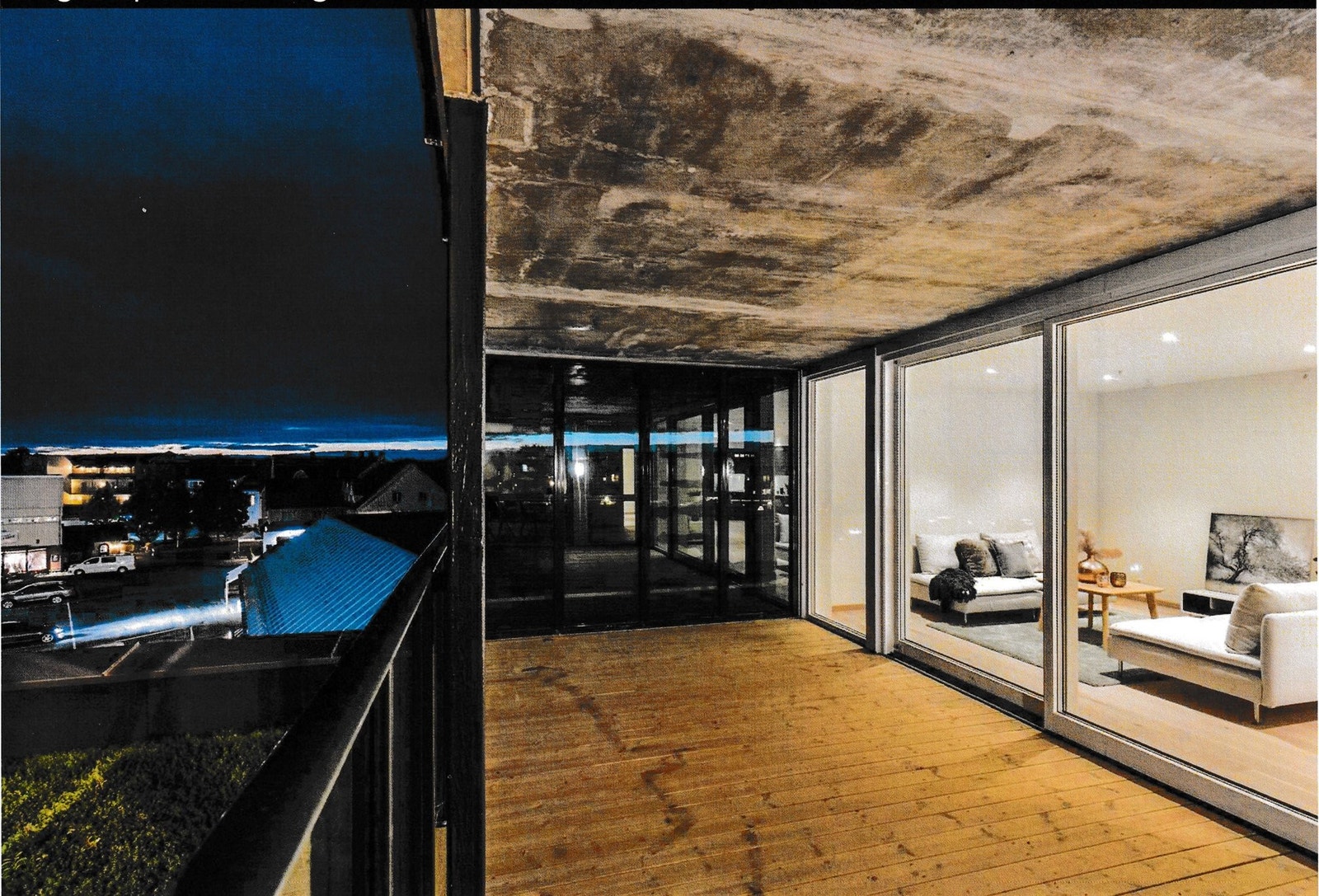 Stemningsbilde fra balkongen om kvelden. Galleribilde